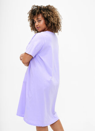 Organische Baumwoll-Nachthemd mit V-Ausschnitt (GOTS), Lavender Decide, Model image number 1
