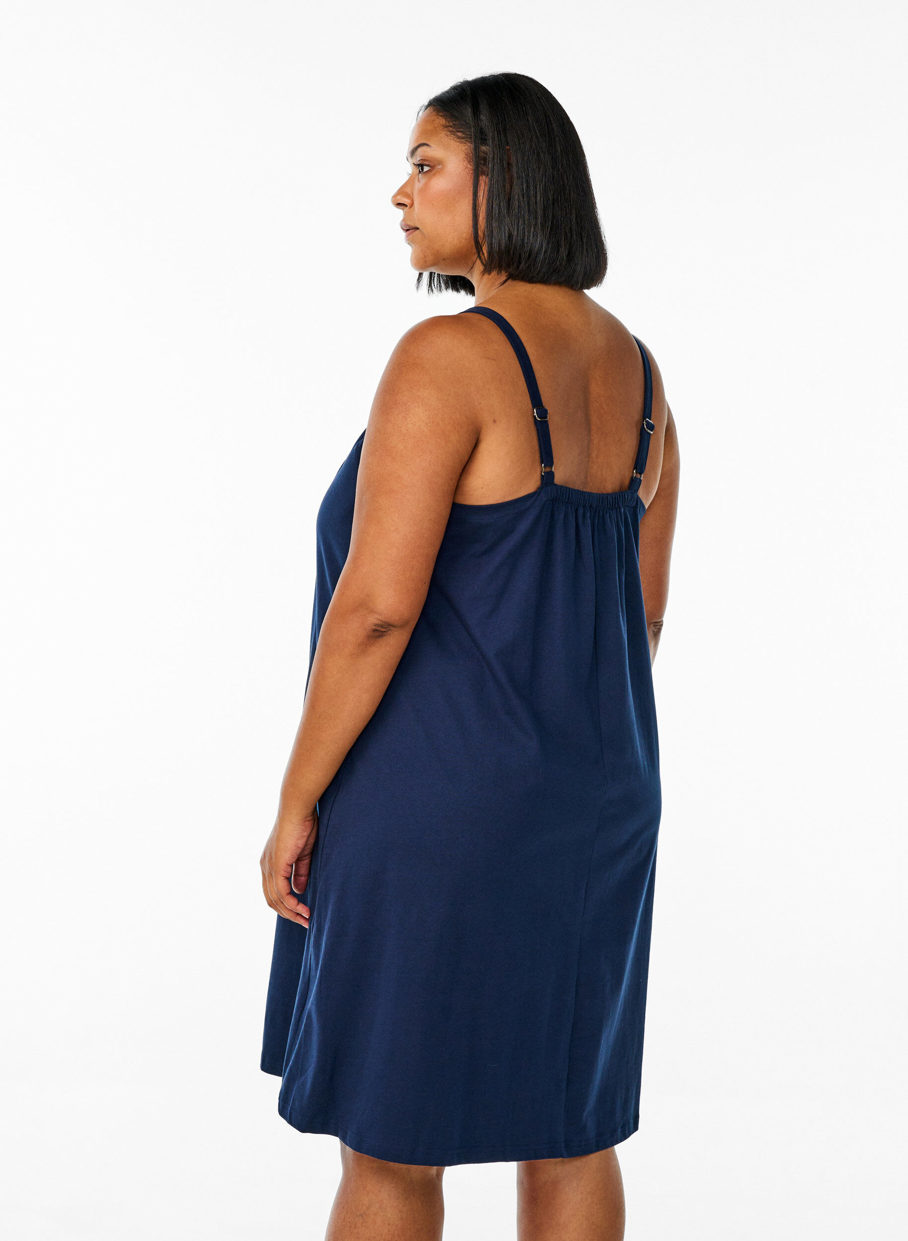 Zizzi Midi-Tr&auml;gerkleid aus Bio-Baumwolle., Blau, Model image number 2