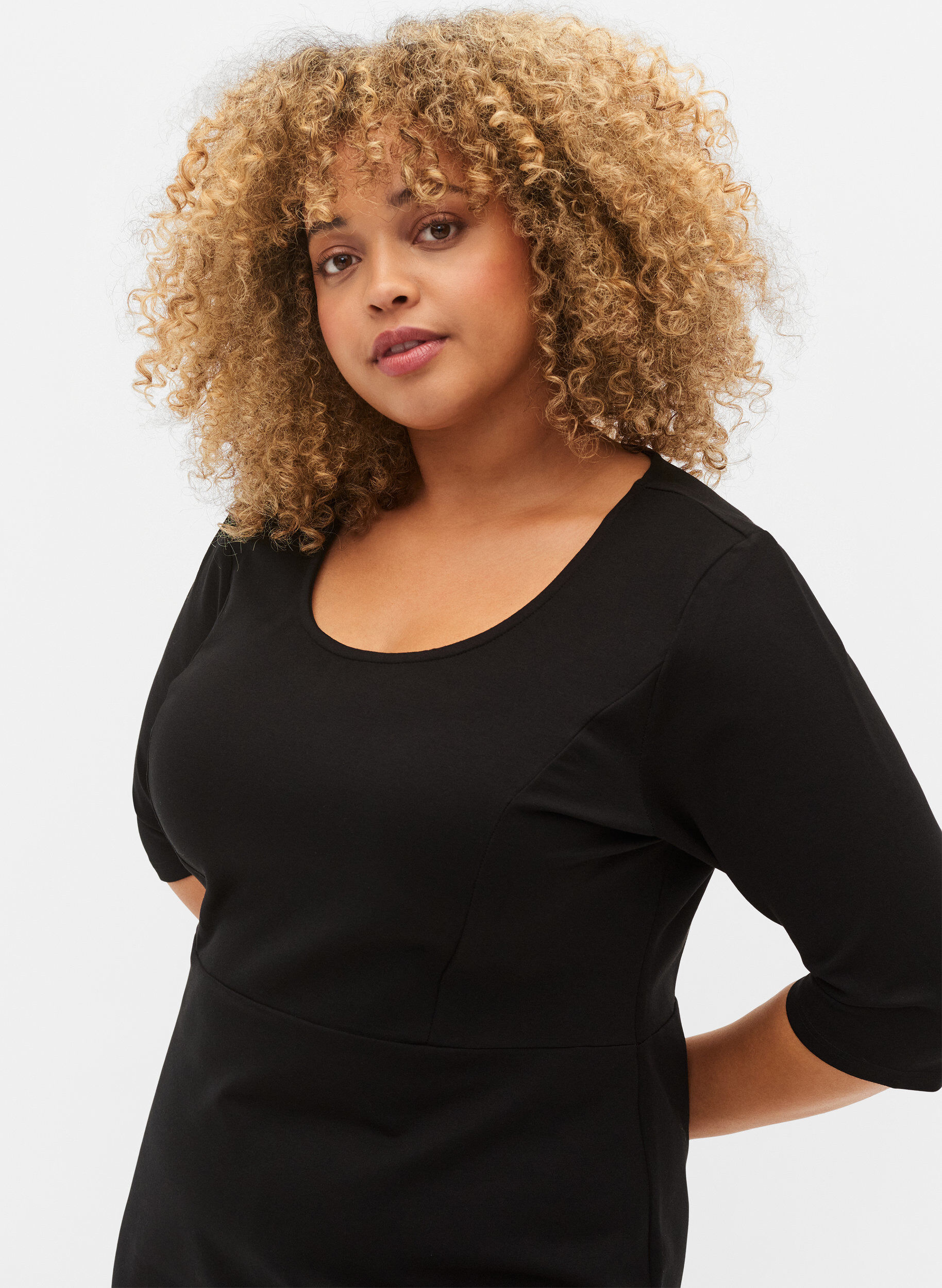 Zizzi Unifarbenes Kleid mit 3/4 &Auml;rmeln und Schlitz, Black, Model image number 2