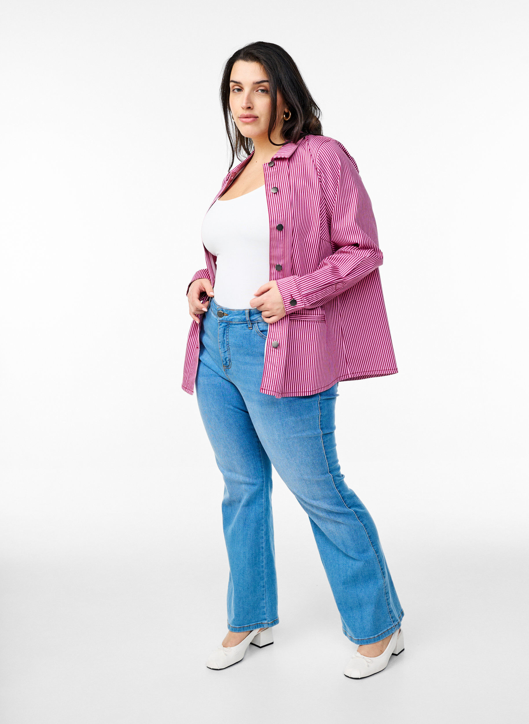 Zizzi Gestreiftes Hemd mit Taschen, Rot, Model image number 1