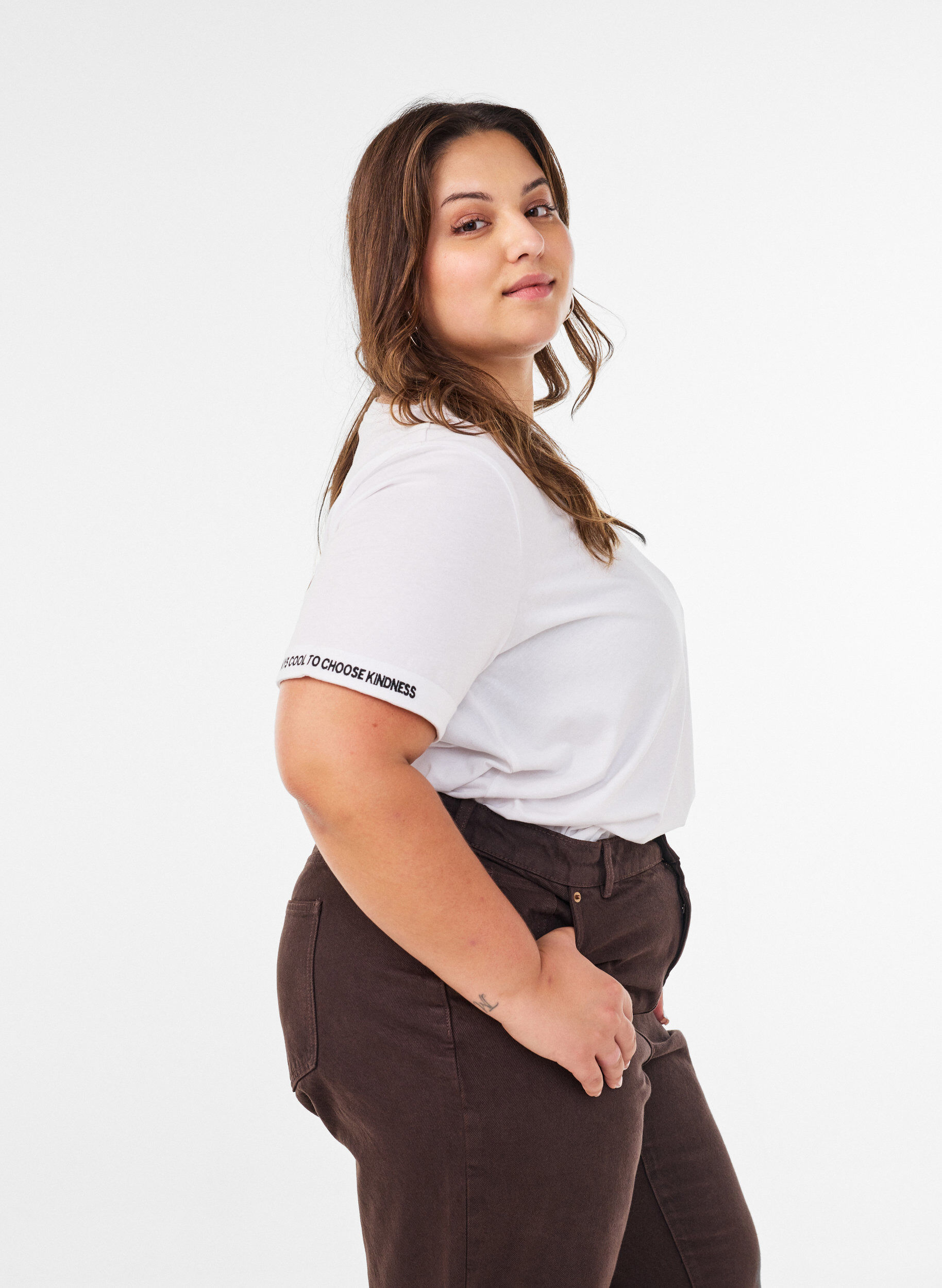 ZizziT-Shirt aus Baumwolle mit aufgesticktem Text, Wei&szlig;, Model image number 3
