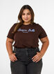T-Shirt aus Bio-Baumwolle mit Print, Braun, Model image number 0