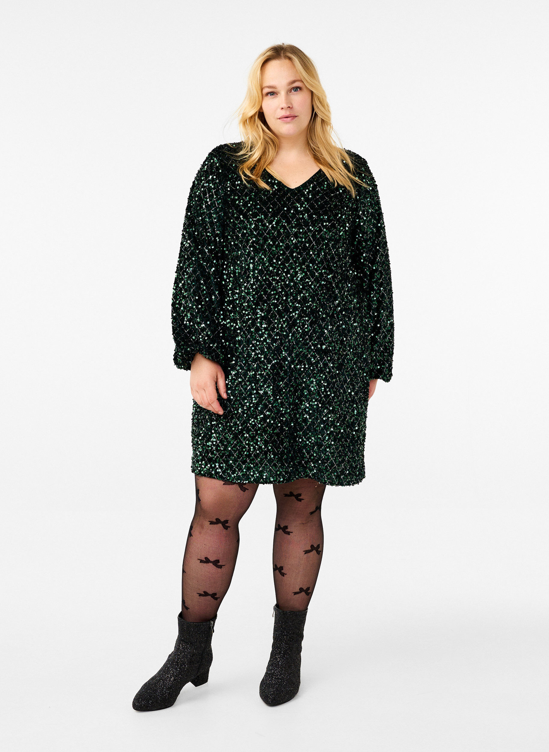 Zizzi Paillettenkleid mit V-Ausschnitt und Karomuster, Rain Forest Sequins, Model image number 0