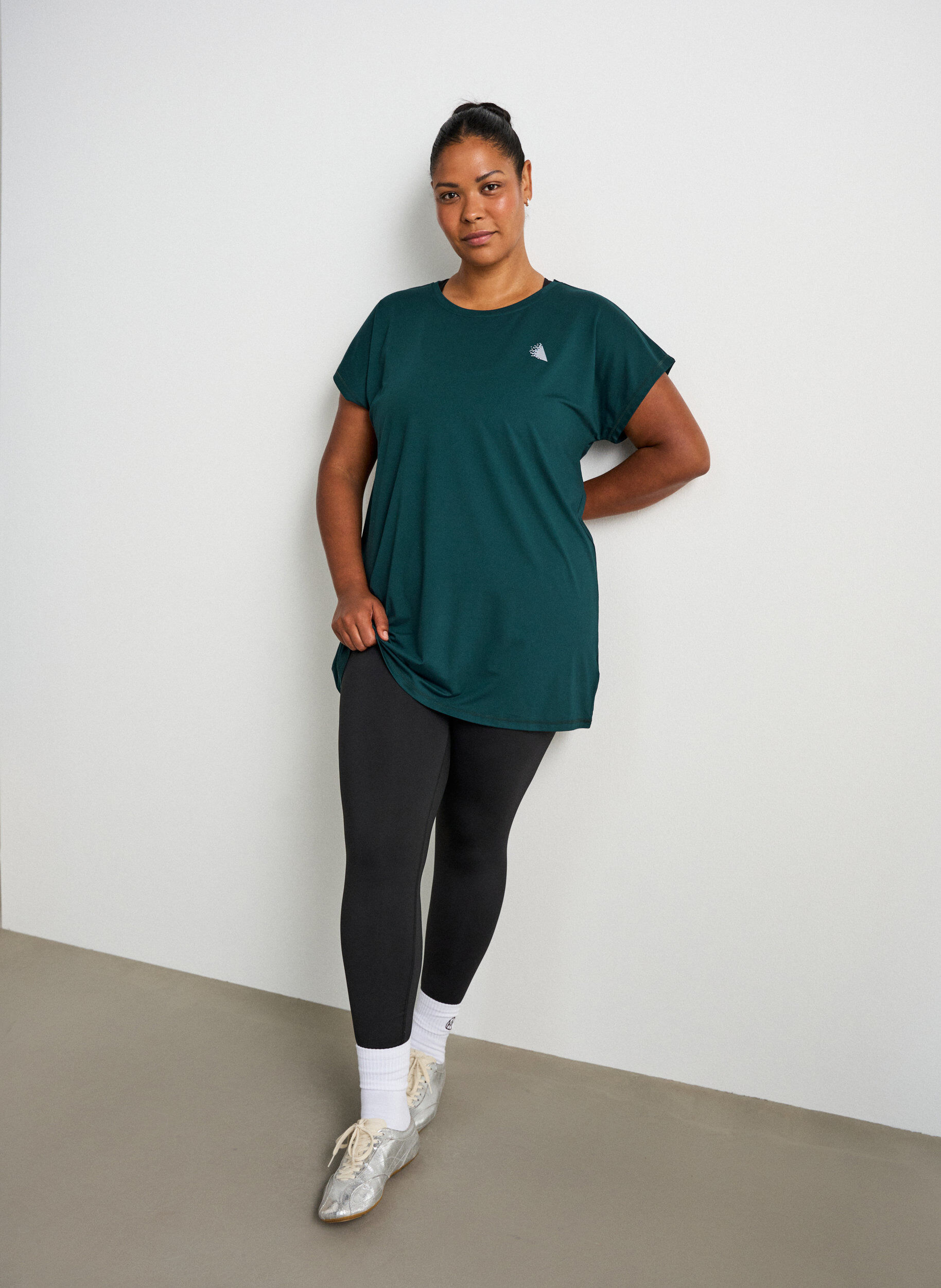 ZizziLanges Trainingsshirt, Gr&uuml;n, Model image number 1