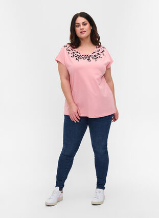 T-Shirt aus Baumwolle mit Printdetails, Blush mel Leaf, Model image number 2