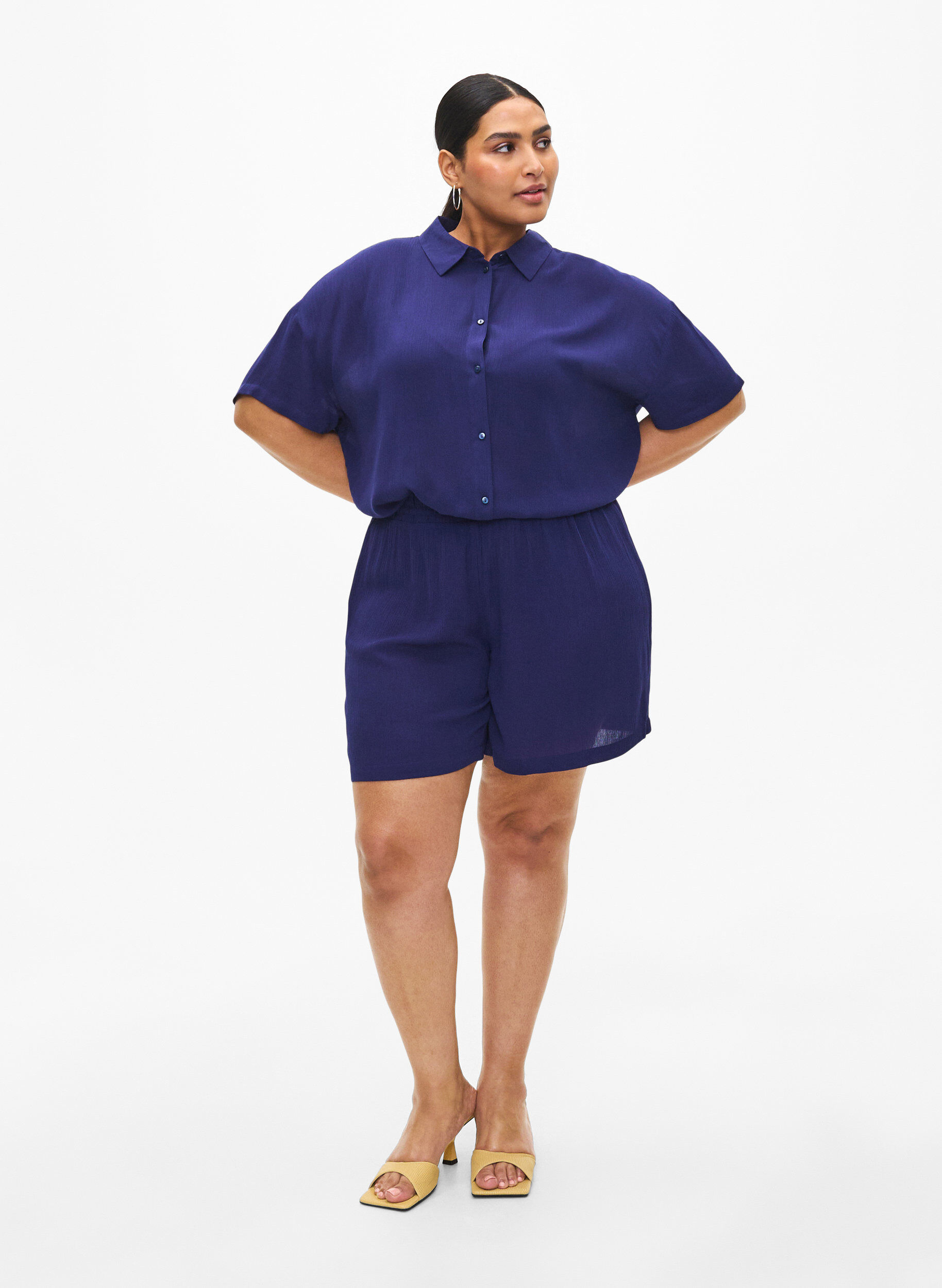 Zizzi Kurze Hose aus Viskose mit hoher Taille, Medieval Blue, Model image number 3