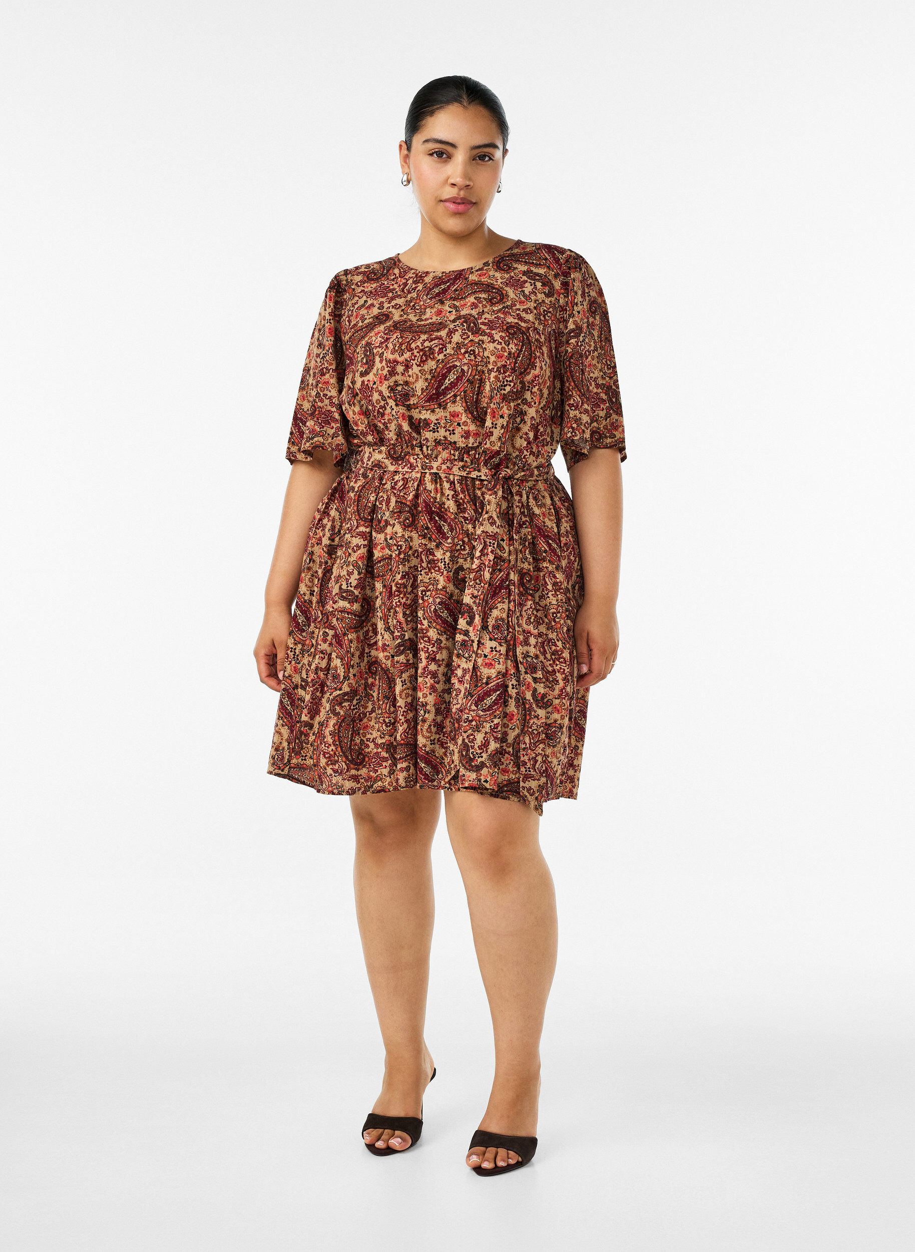 ZizziKleid mit Paisleymuster und Bindeg&uuml;rtel, Braun, Model image number 1