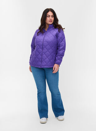 Gesteppte Leichtgewichtsjacke mit Reißverschluss und Taschen, Ultra Violet, Model image number 3