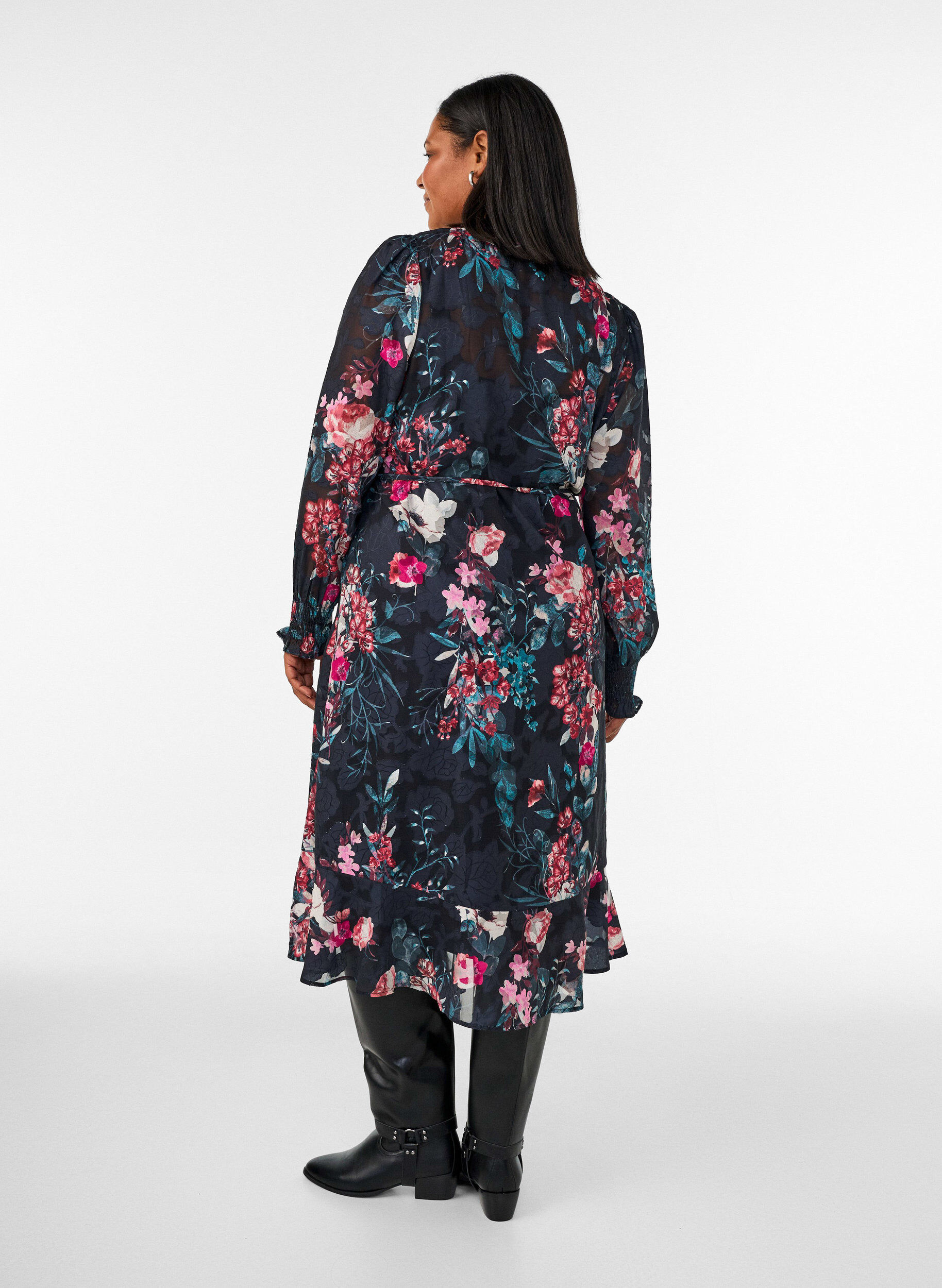 ZizziGebl&uuml;mtes Midikleid mit Webstruktur und Bindeg&uuml;rtel, Schwarz, Model image number 1