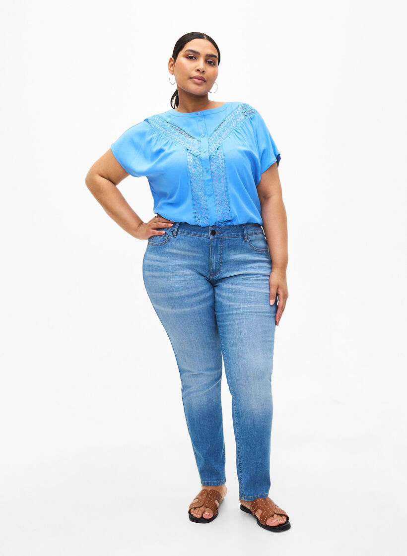  Viskosebluse mit Spitzenbesatz, Marina, Model image number 2