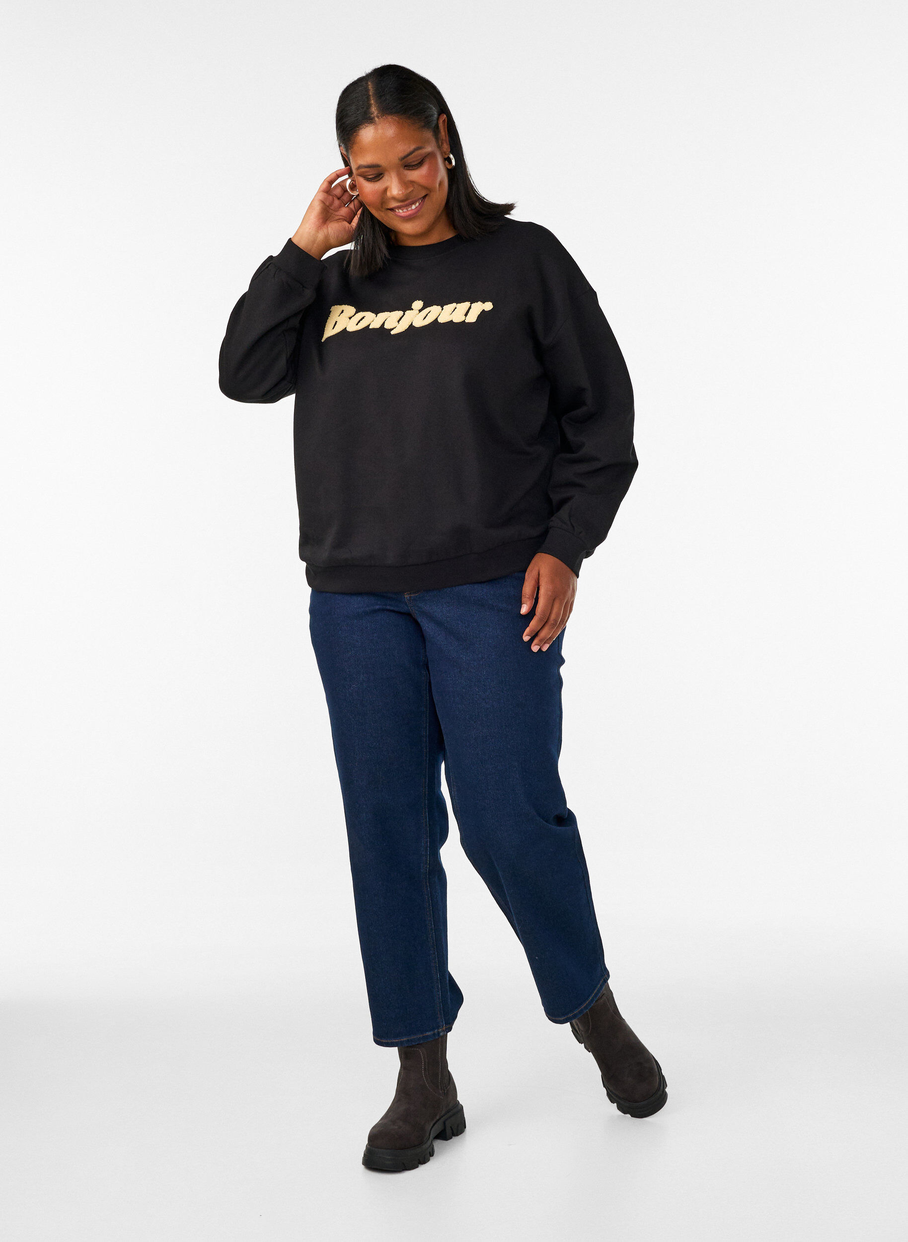 ZizziSweatshirt mit Boucl&eacute;-Textmotiv, Schwarz, Model image number 1