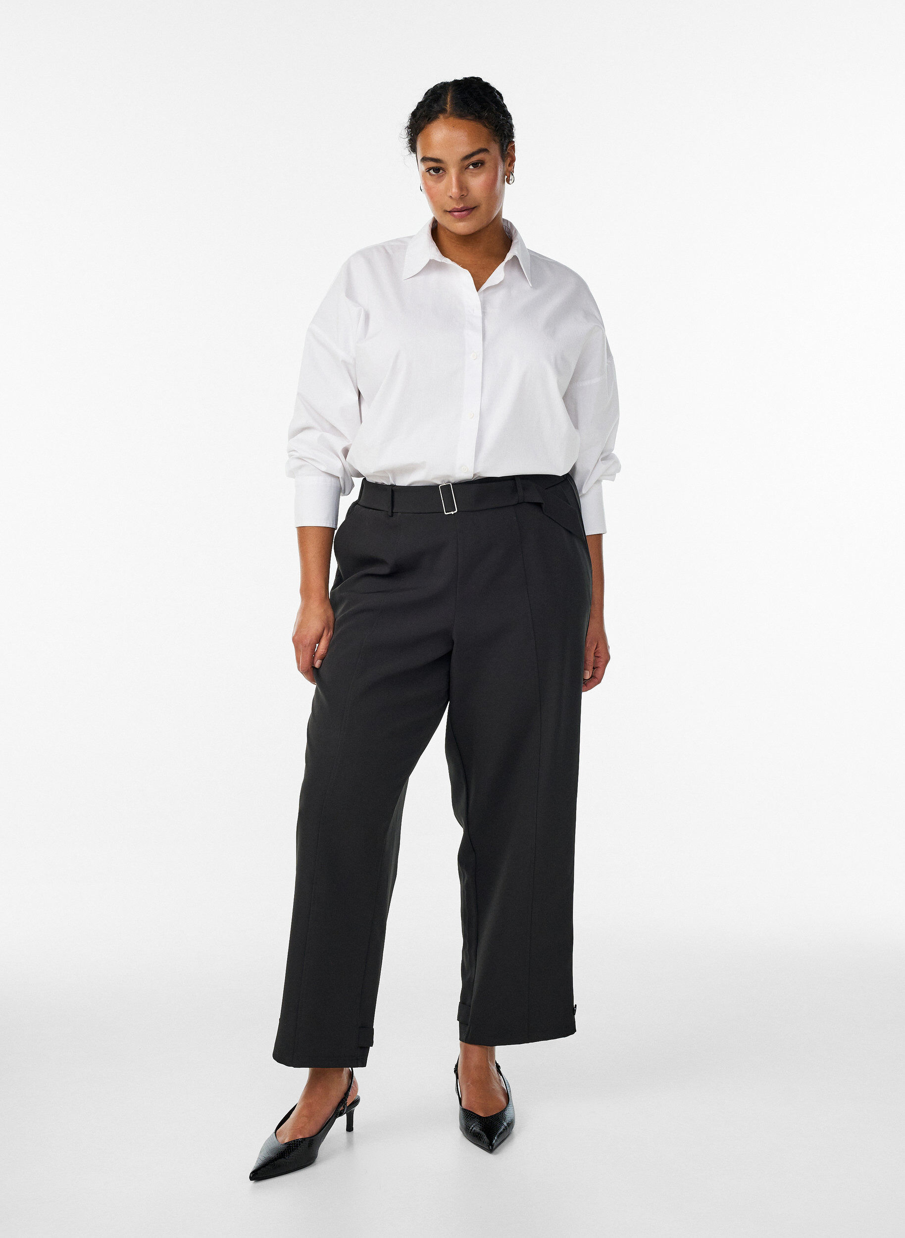 Zizzi Hoch taillierte Hose mit G&uuml;rtel, Schwarz, Model image number 0