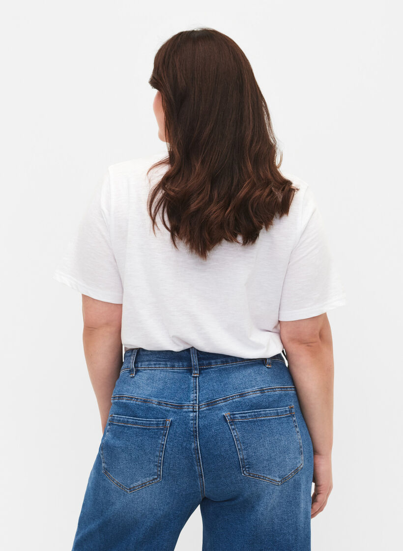 Kurz&auml;rmeliges Basic T-Shirt mit V-Ausschnitt, Wei&szlig;, Model image number 2