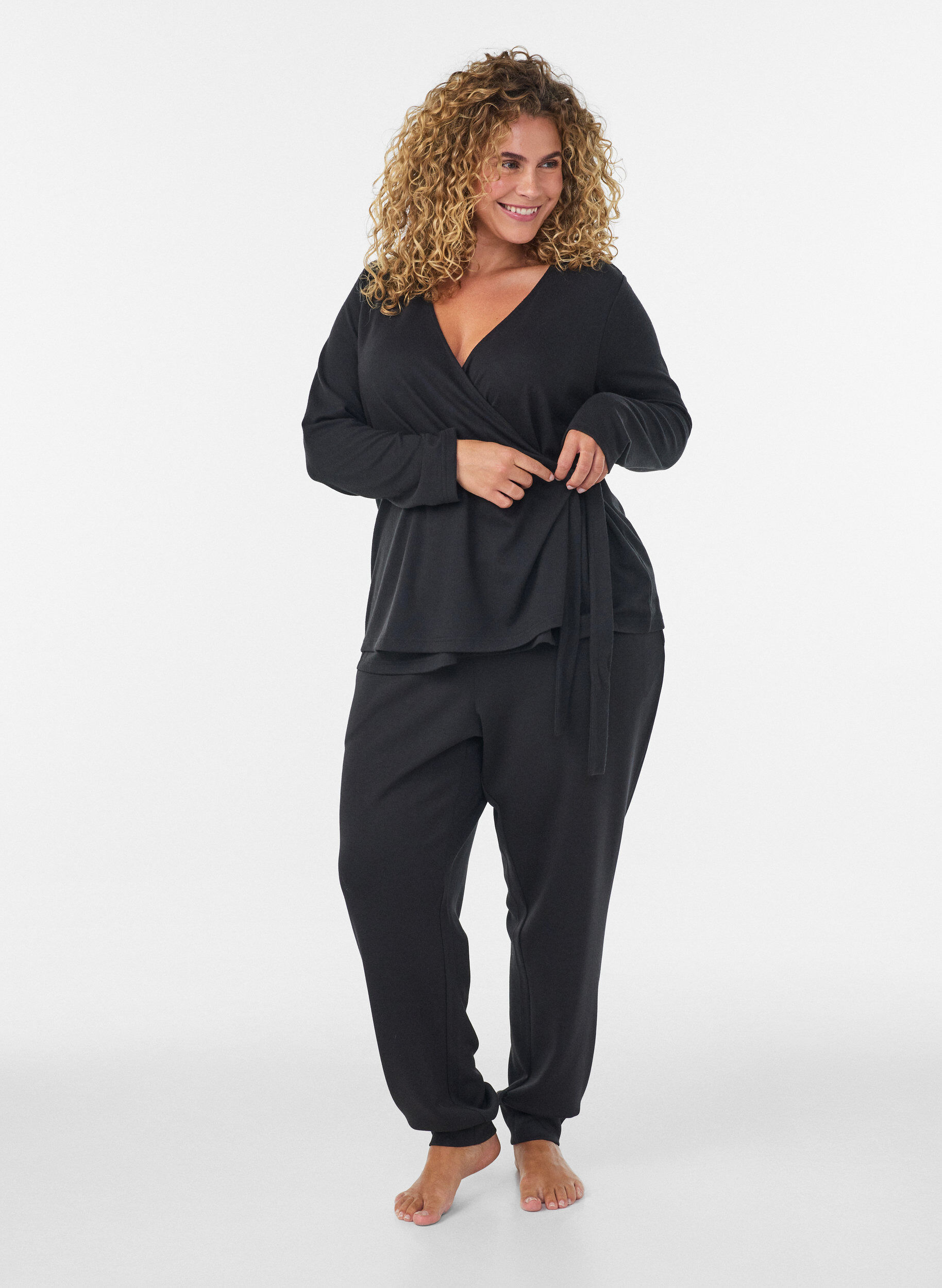 ZizziWickelbluse aus Jersey mit Bindeband, Schwarz, Model image number 4