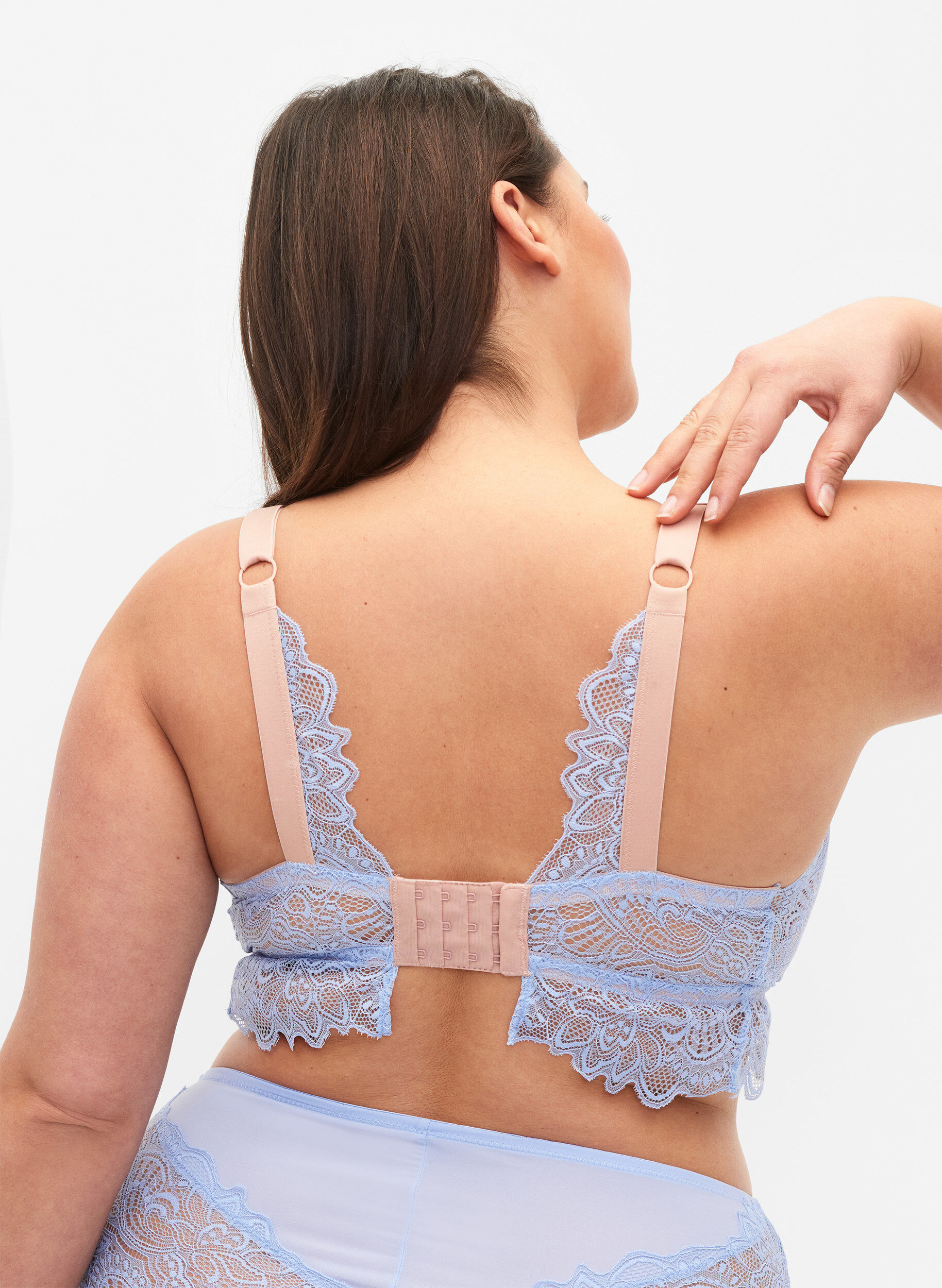 Zizzi Bralette mit Spitze und weicher Polsterung, Serenity, Model image number 1