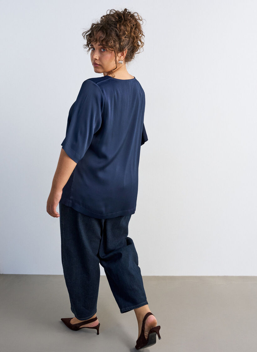 Bluse aus Satin mit ellenbogenlangen &Auml;rmeln, Blau, Model image number 2