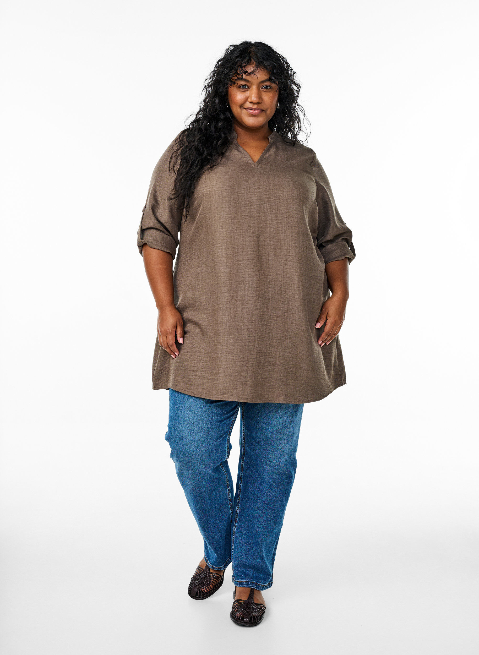 Zizzi Tunika mit Rundhalsausschnitt, Braun, Model image number 1