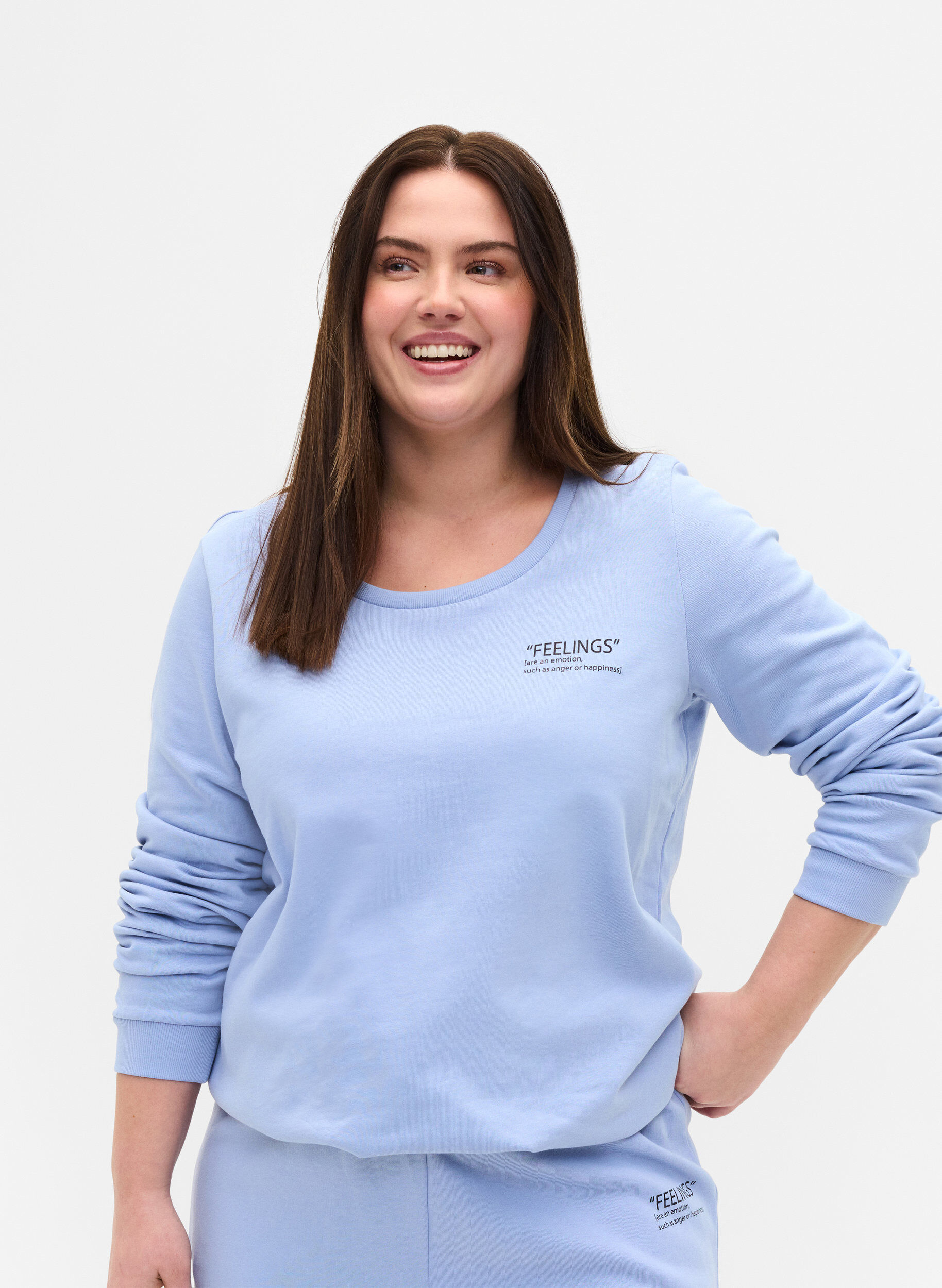 Zizzi Baumwollsweatshirt mit Textaufdruck, Blue Heron, Model image number 0