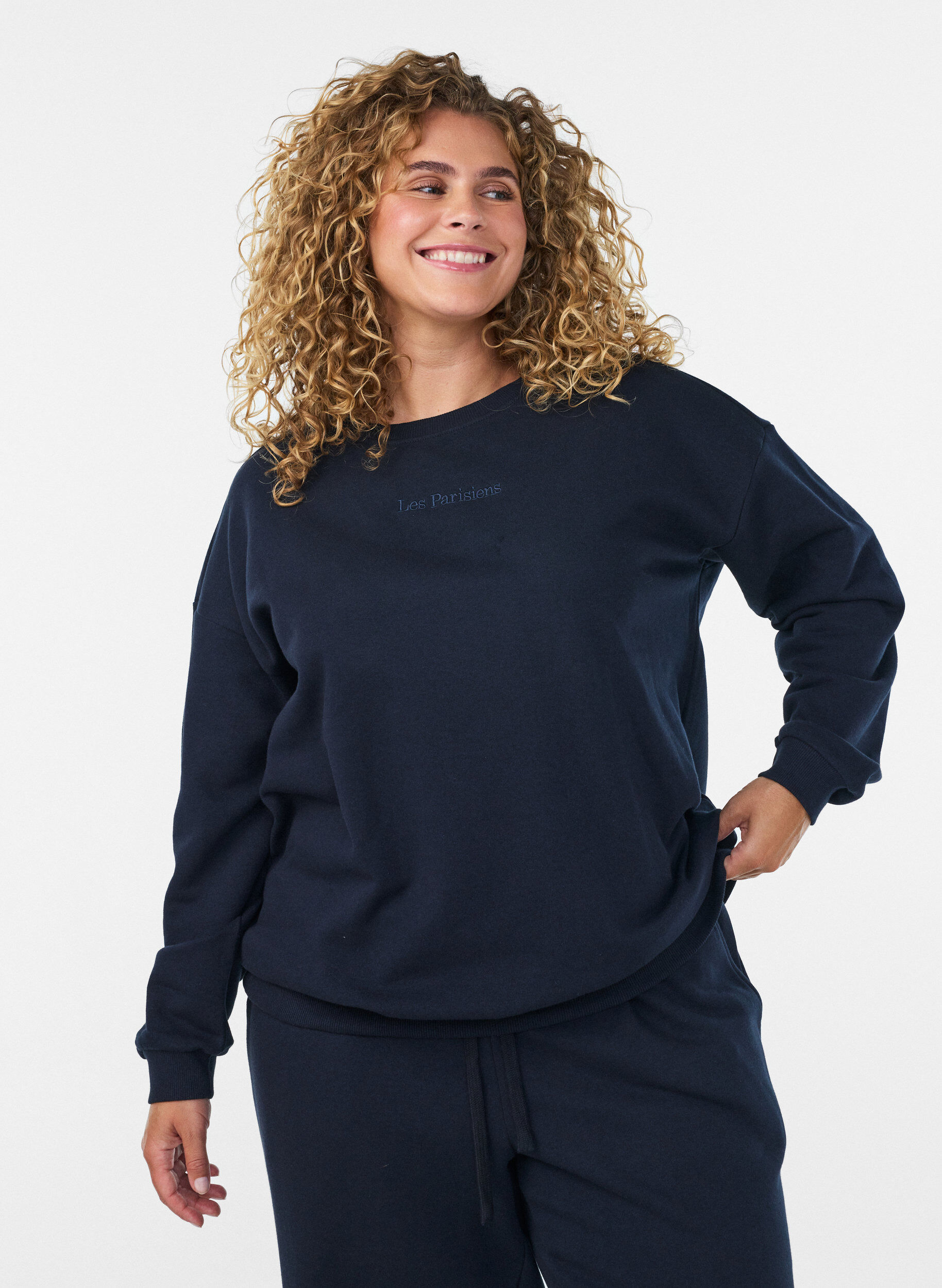 Sweatshirt mit Textaufdruck, Blau, Model