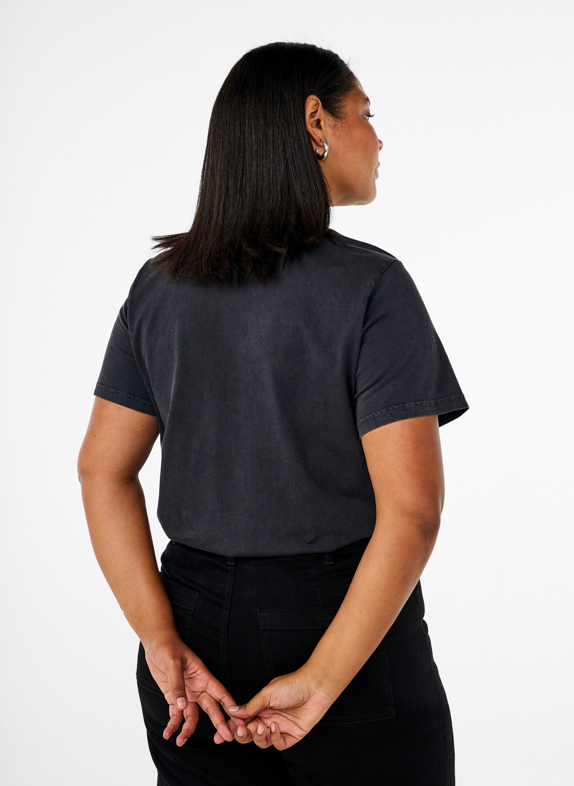 Zizzi T-Shirt aus Bio-Baumwolle mit Grafikprint, Grau, Model image number 2