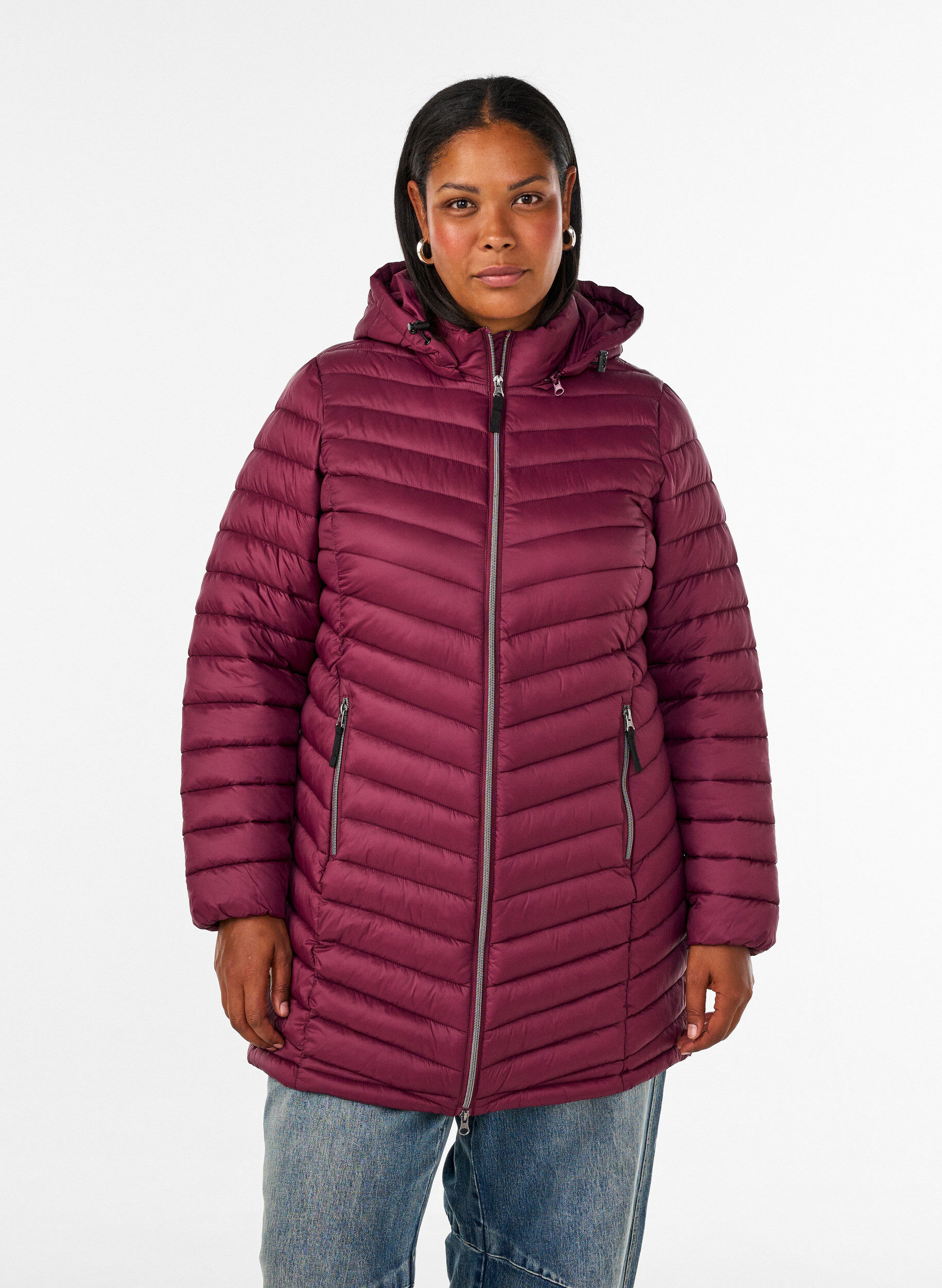 ZizziLeichte Jacke mit Taschen und abnehmbarer Kapuze, Rot, Model image number 0