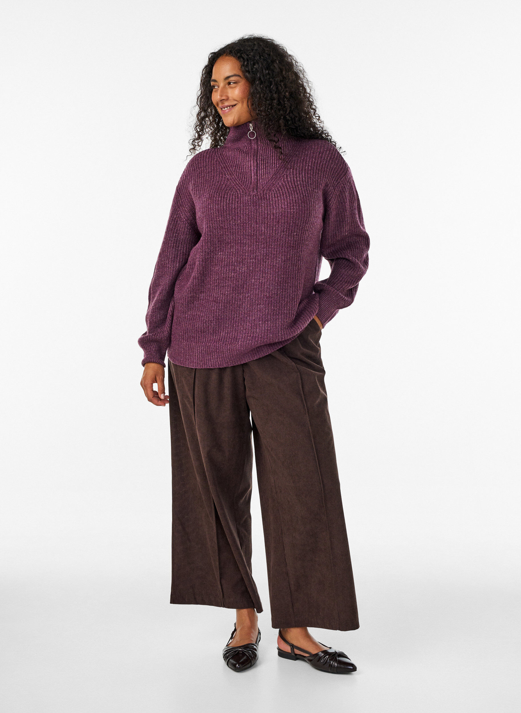 ZizziStrickpullover mit hohem Kragen und Rei&szlig;verschluss, Lila, Model image number 1