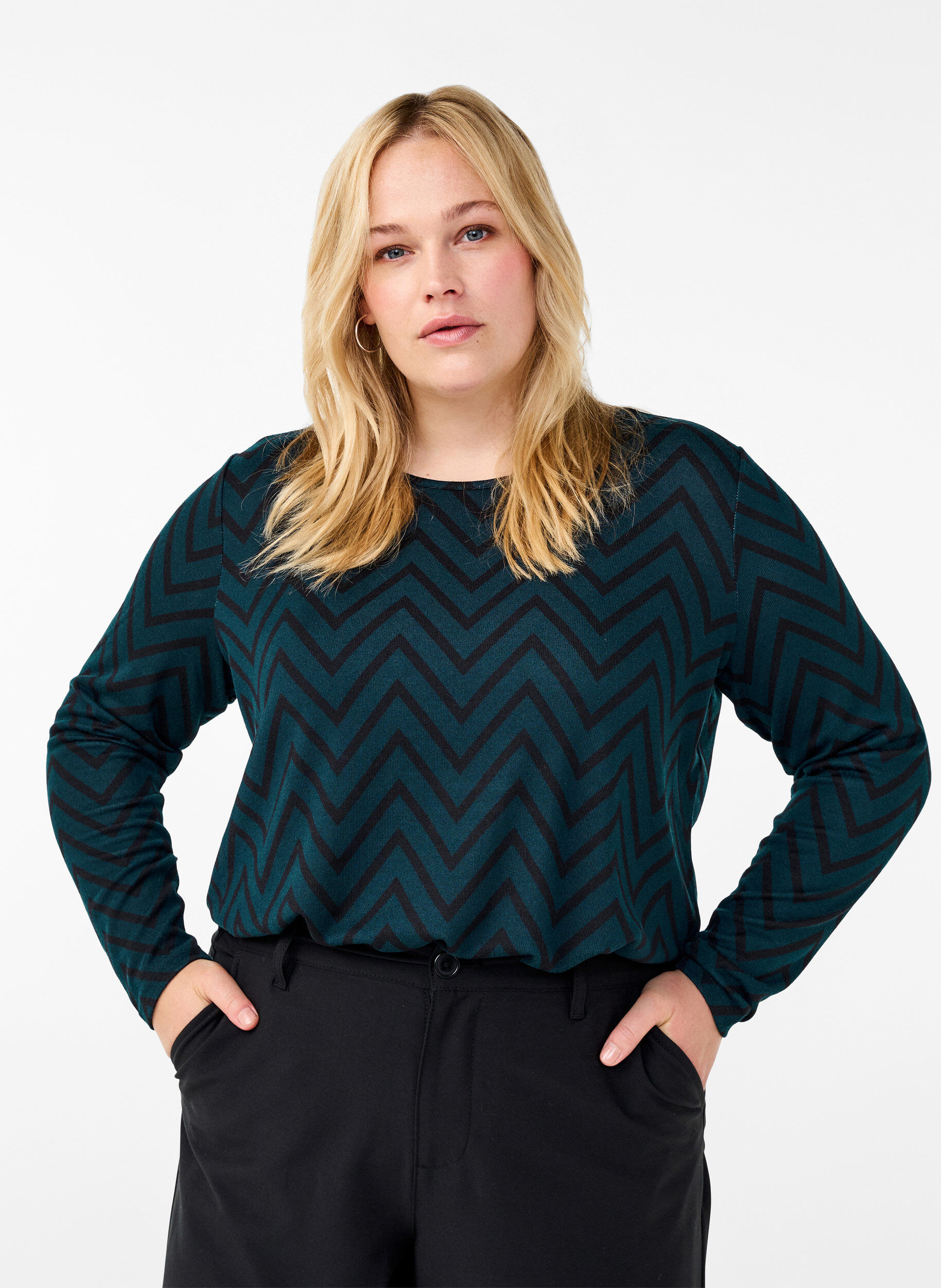 Zizzi Gemusterte Bluse mit langen &Auml;rmeln, Gr&uuml;n, Model image number 0