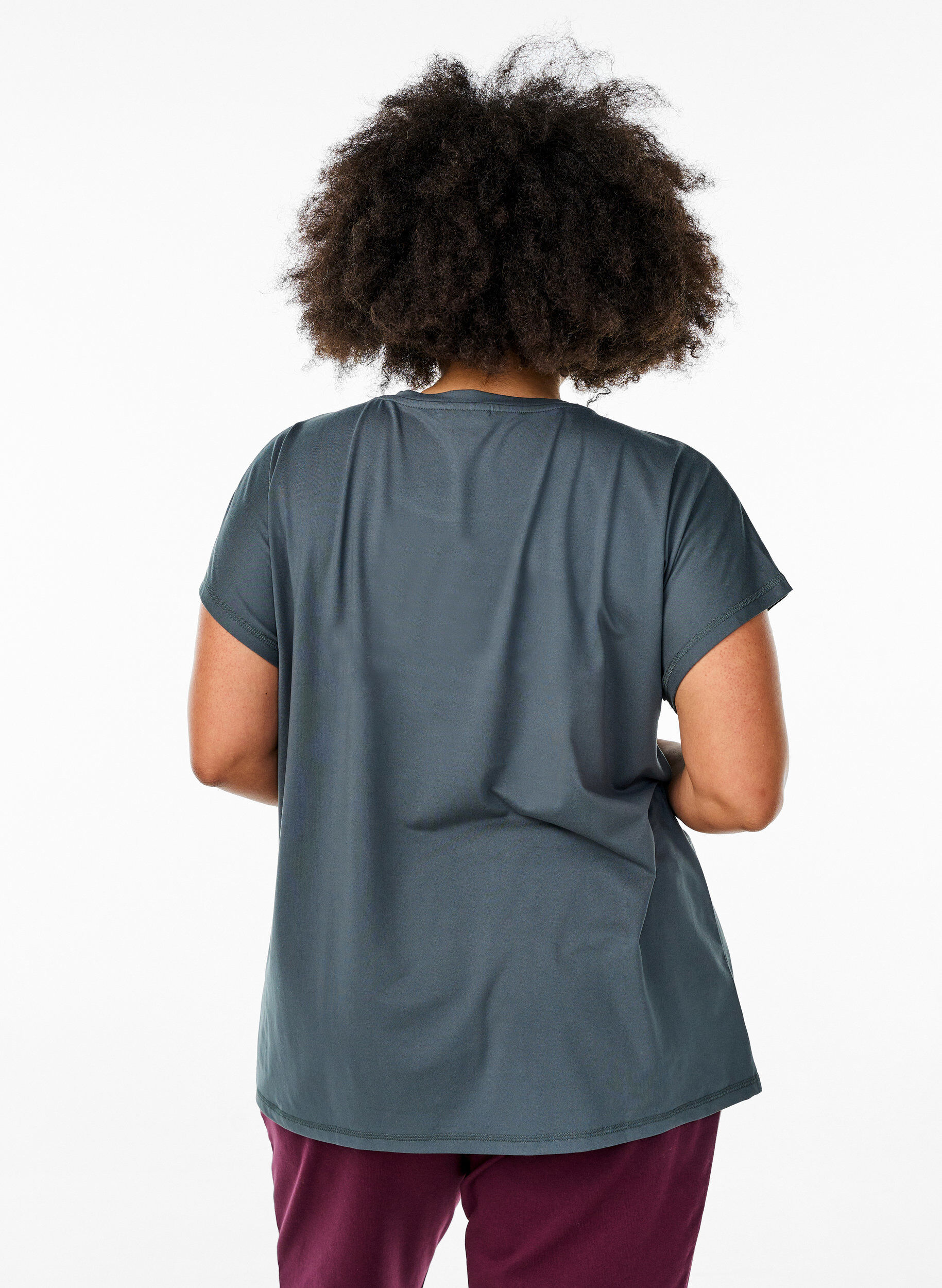 Zizzi Einfarbiges Trainings-T-Shirt, Gr&uuml;n, Model image number 2