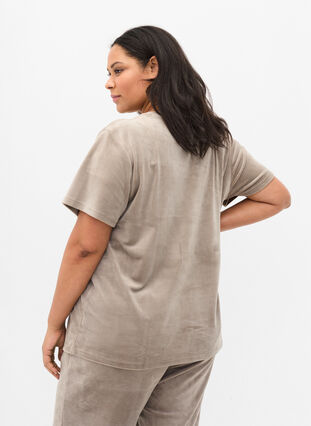 Kurzarm Velours T-Shirt, Taupe Gray, Model image number 1