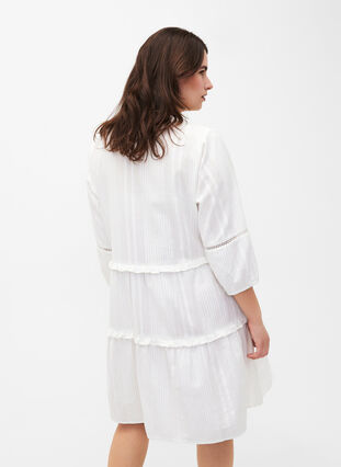 Baumwollkleid mit 3/4-Ärmeln und Rüschen, Bright White, Model image number 1