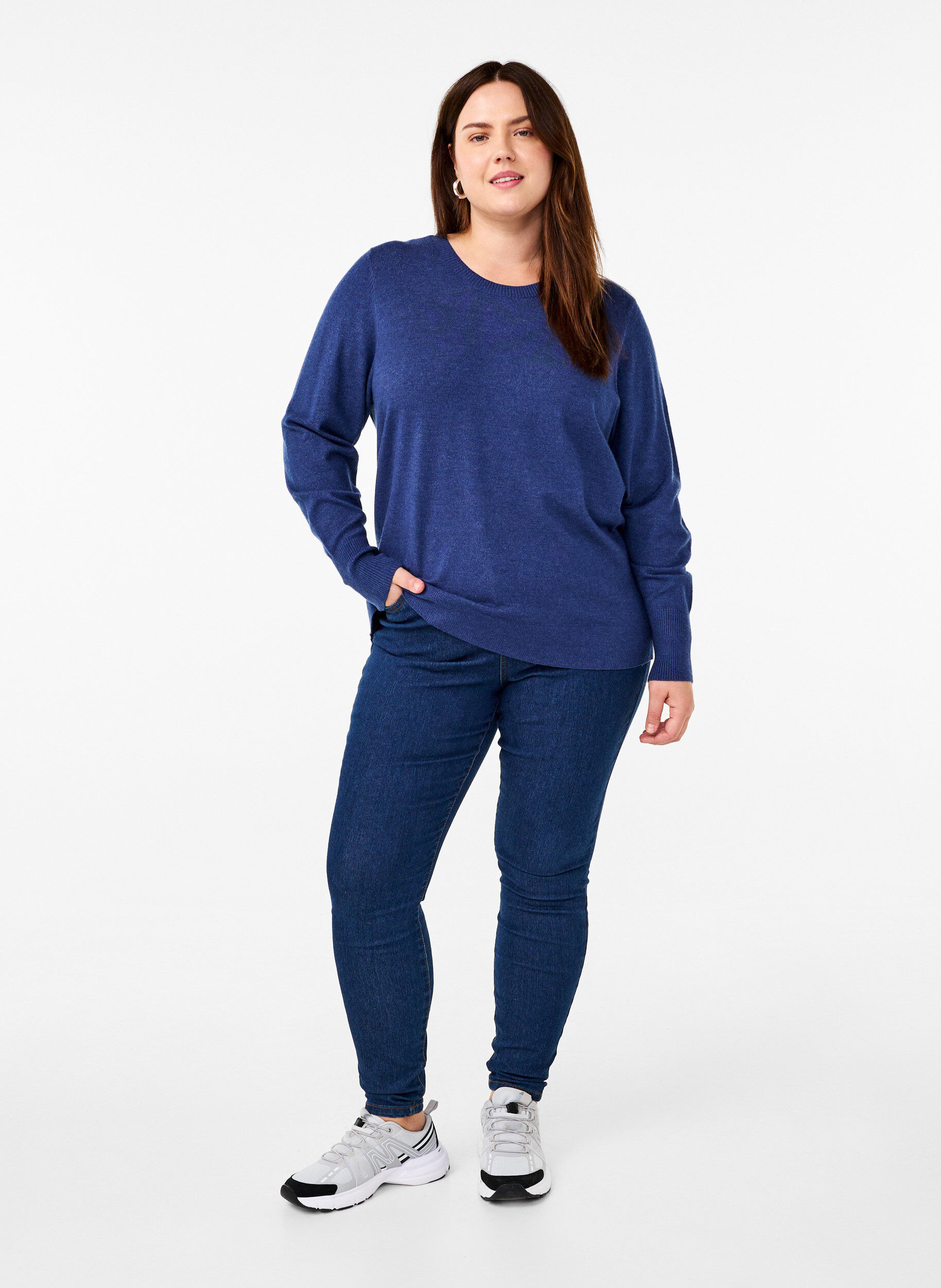 Zizzi Strickpullover mit Rundhalsausschnitt, Blau, Model image number 1