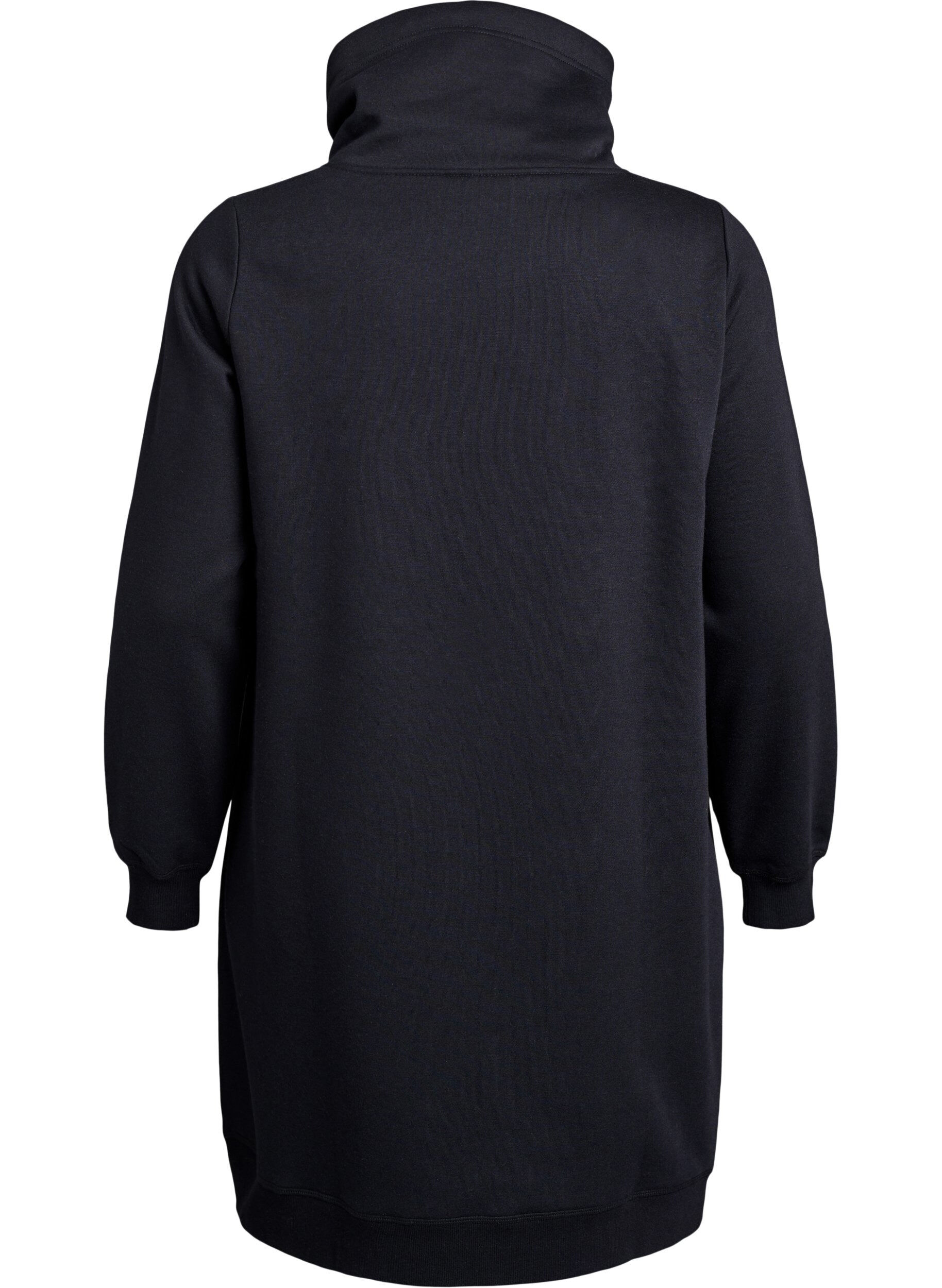 Zizzi Kurzes Sweatshirtkleid mit Stehkragen und Taschen, Schwarz, Packshot image number 1