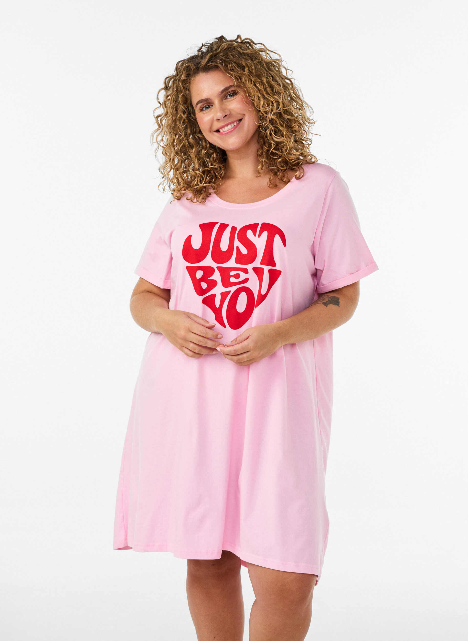ZizziKurz&auml;rmeliges Nachthemd aus Bio-Baumwolle, Pink, Model image number 0