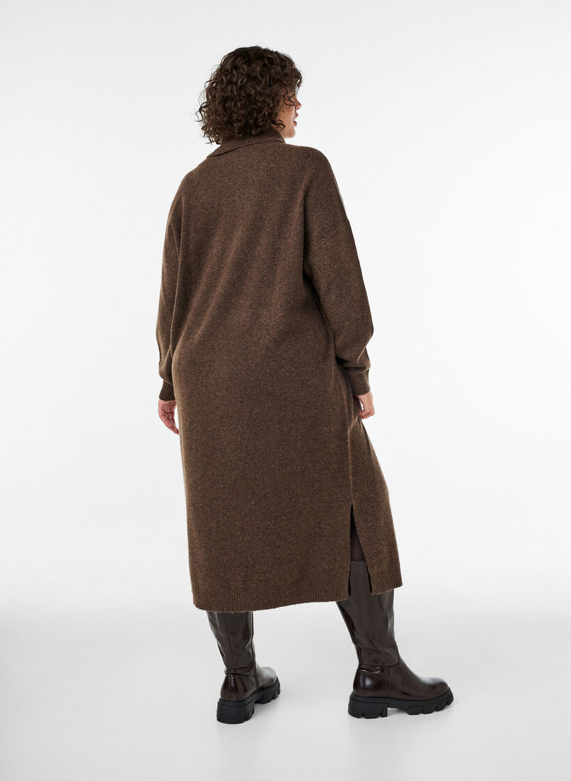 Strickkleid mit Rollkragen und Schlitzen, Braun, Model image number 1