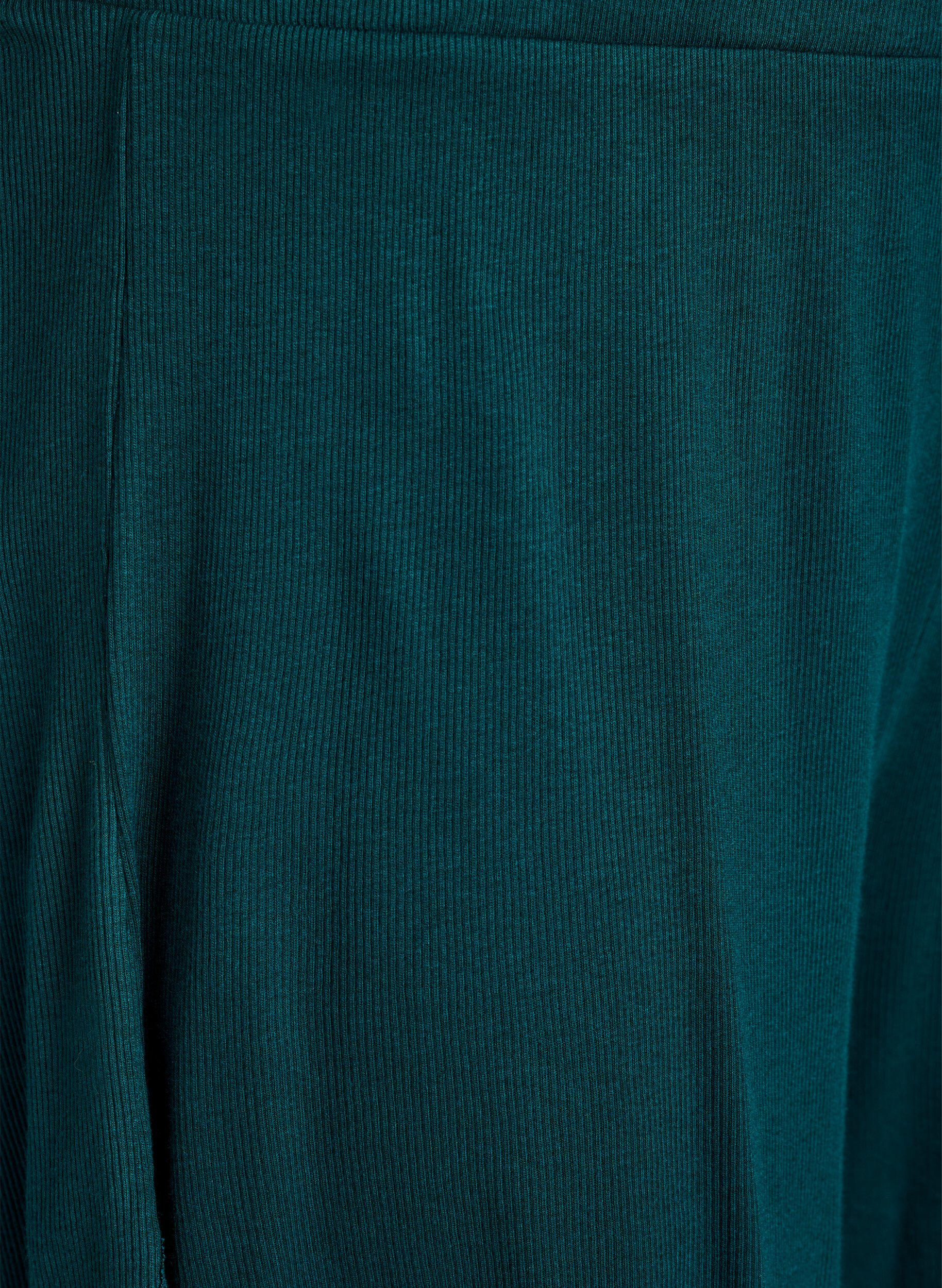 Zizzi Lockere Nachtshorts aus geripptem Material mit Spitzensaum, Gr&uuml;n, Packshot image number 2