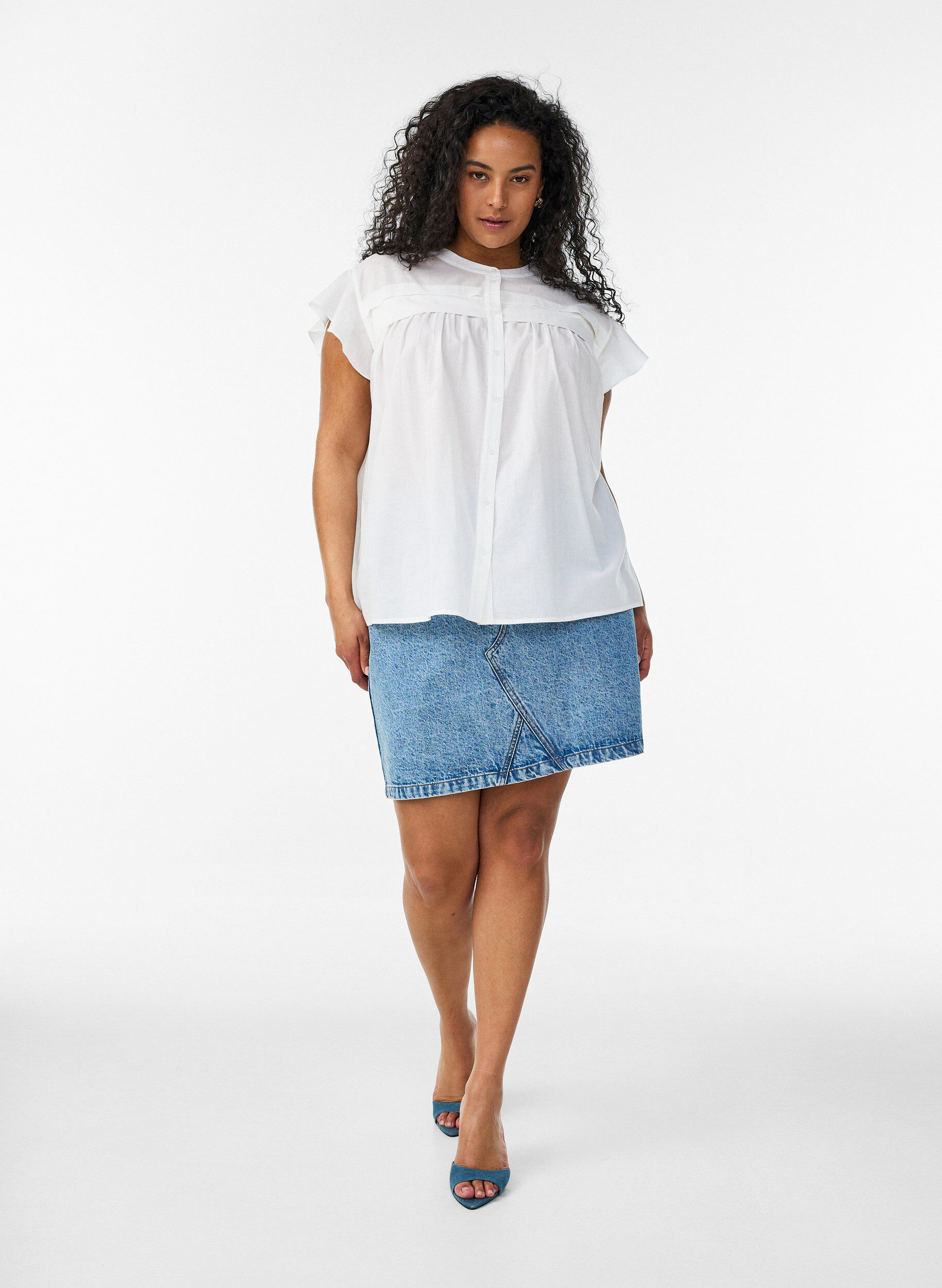 Zizzi&Auml;rmellose Hemdbluse in A-Linie aus Baumwolle, Wei&szlig;, Model image number 1
