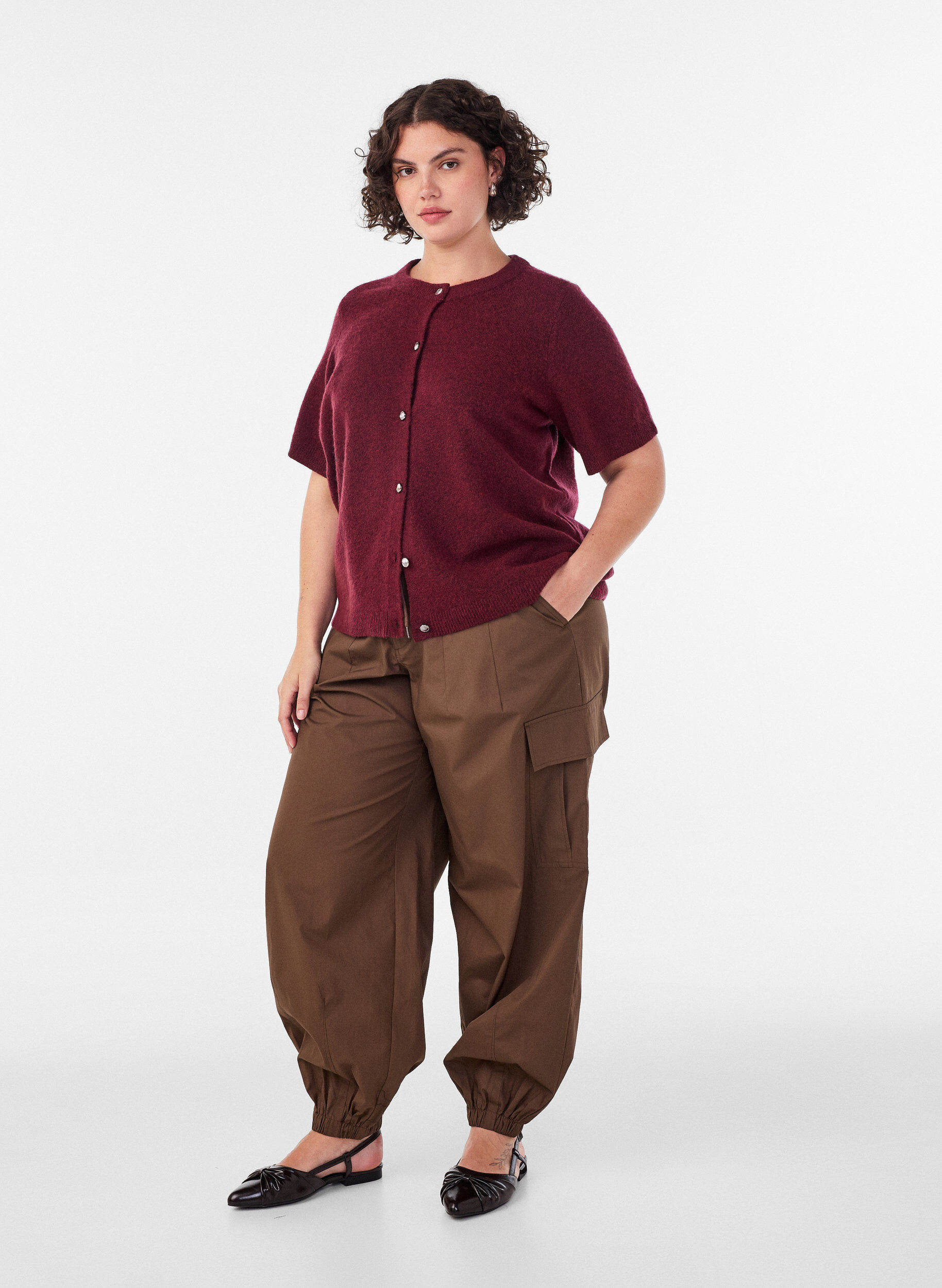 ZizziBaumwoll-Cargohose mit Ballonbein, Braun, Model image number 0