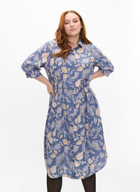 FLASH – Hemdkleid mit Aufdruck, Delft AOP, Model