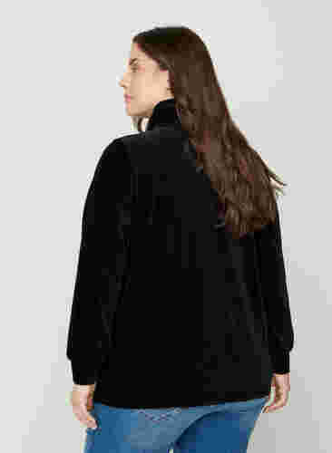 Hochgeschlossene Velour-Bluse mit Reißverschluss, Black, Model image number 1