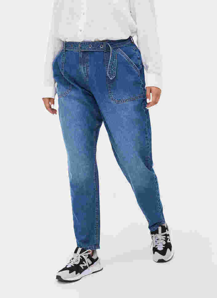 Hochtaillierte Jeans mit Gürtel, Blue denim, Model image number 2
