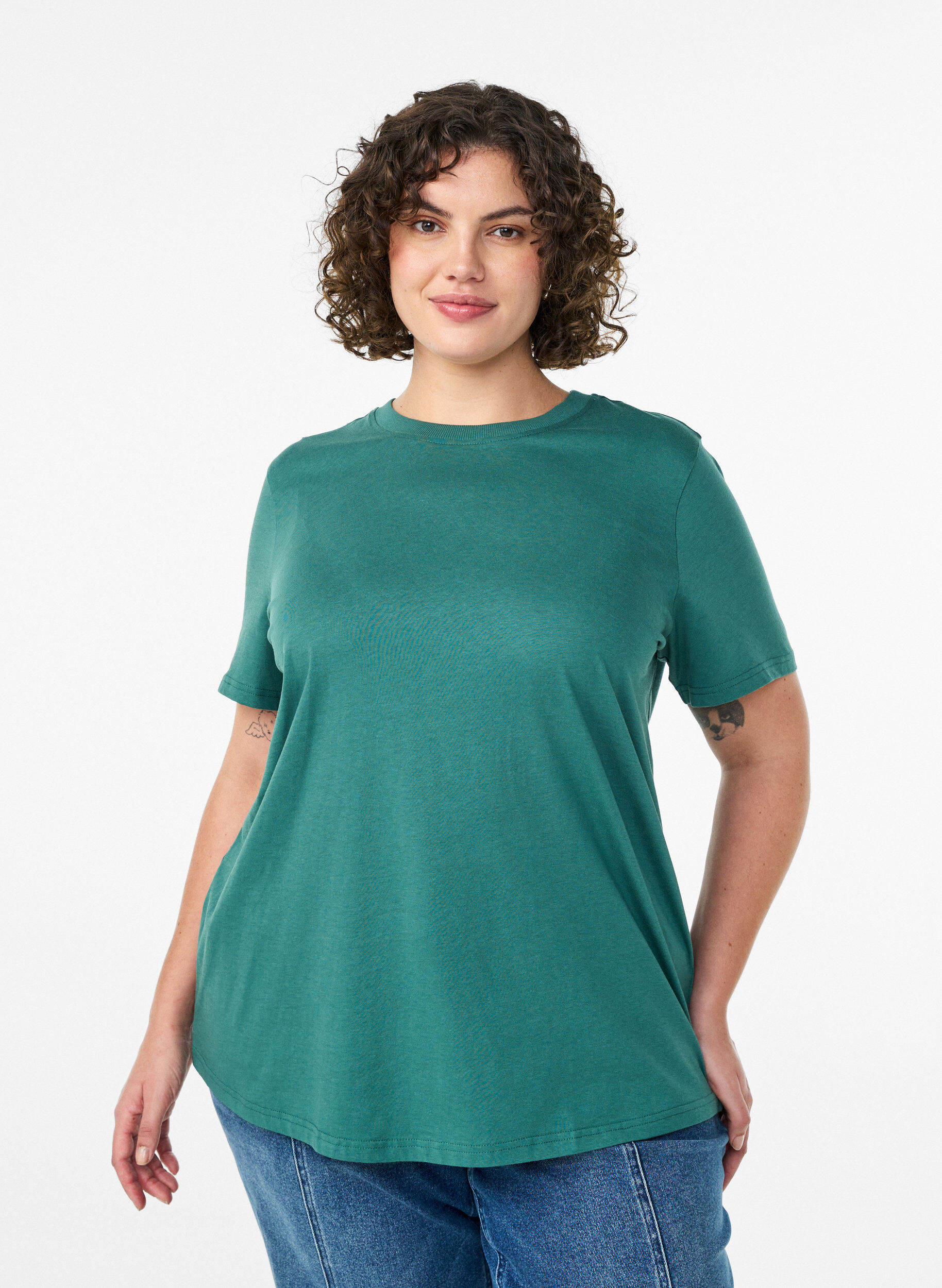 Zizzi Basic-T-Shirt aus Baumwolle mit Rundhalsausschnitt, Gr&uuml;n, Model image number 0