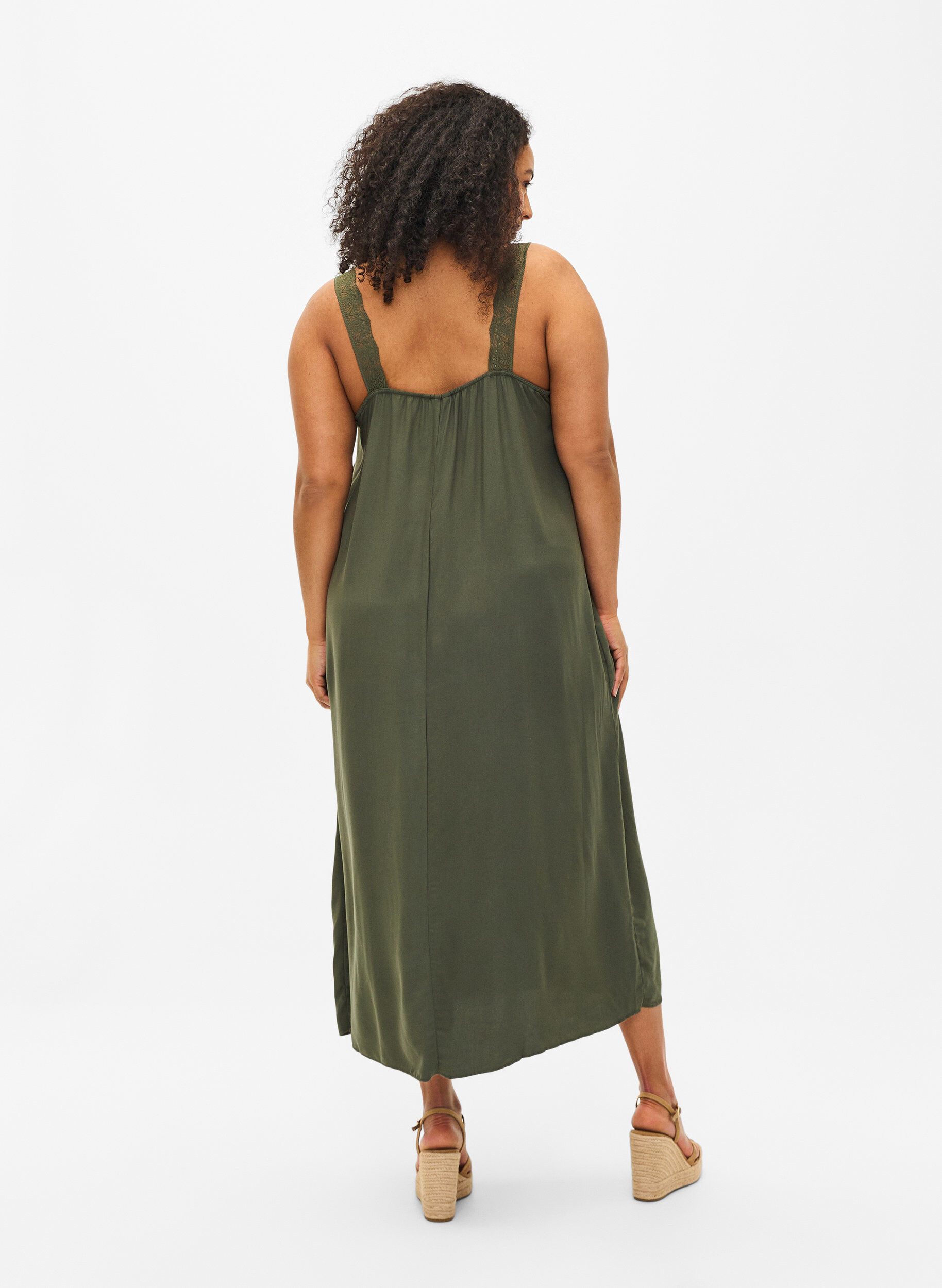 Zizzi Midi-Tr&auml;gerkleid aus Viskose mit Spitze, Thyme, Model image number 1