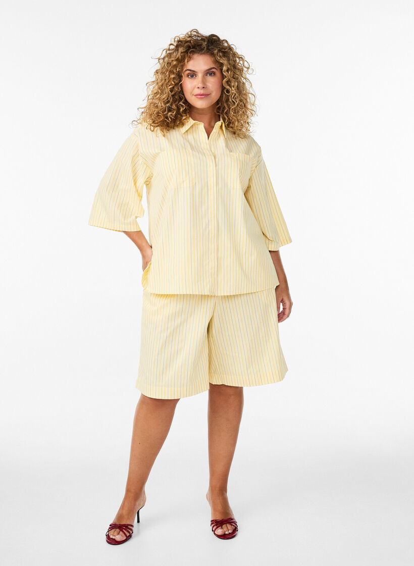 Gestreifte Bluse in lockerer Passform, Gelb, Model
