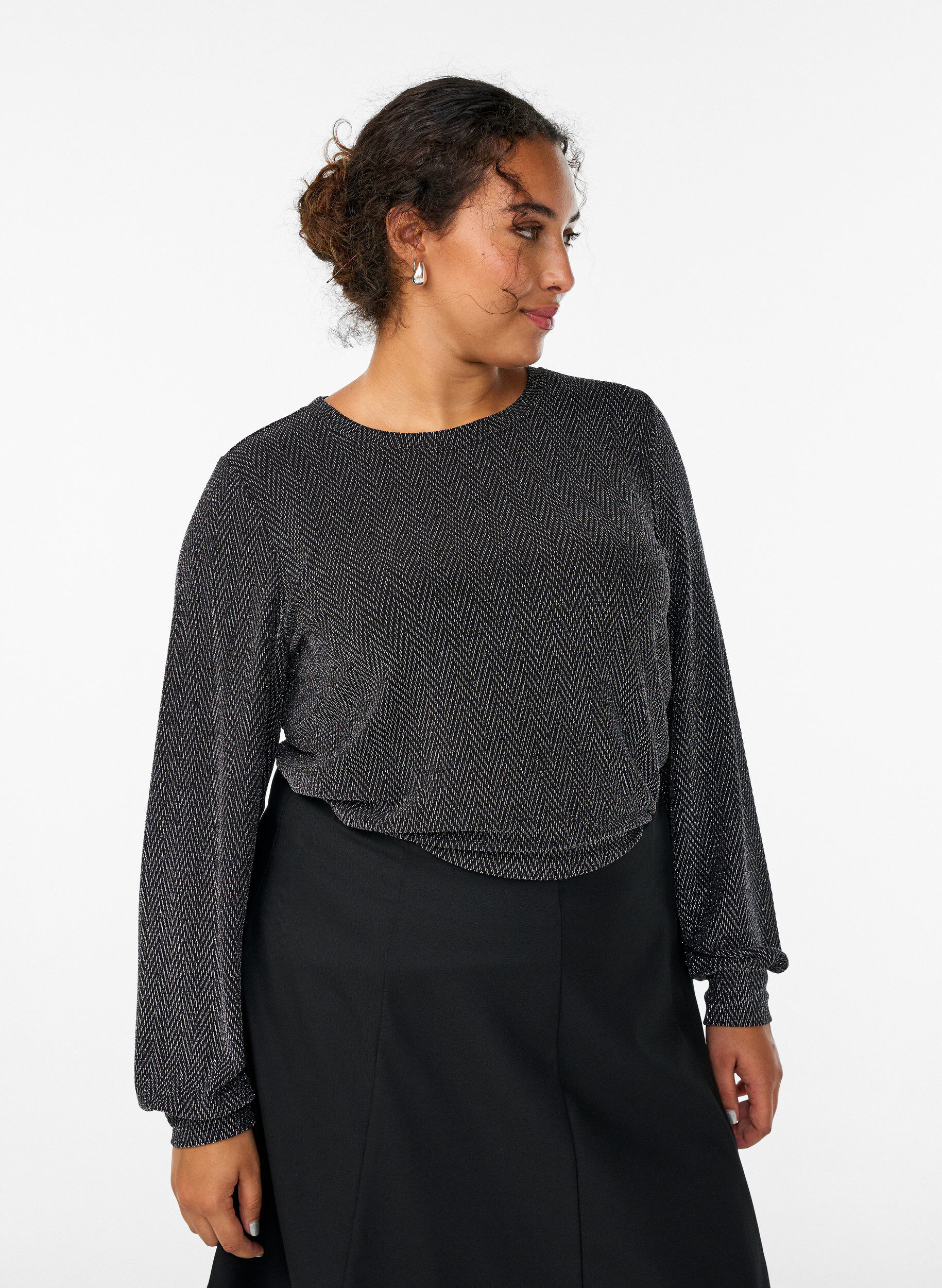 Bluse mit Fischgr&auml;tmuster und Glitzerfaden, Schwarz, Model