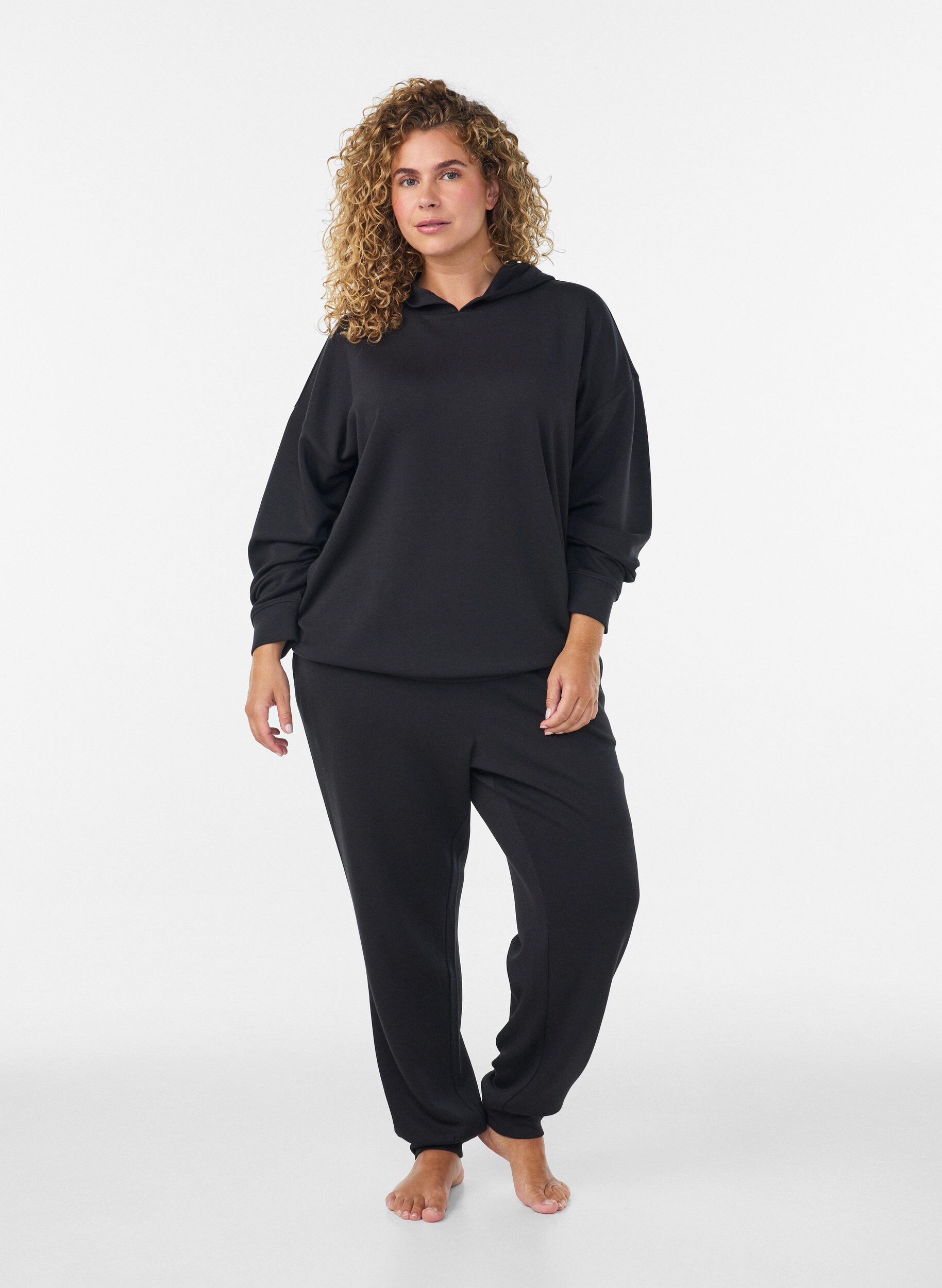 ZizziHoodie aus Jersey, Schwarz, Model image number 1
