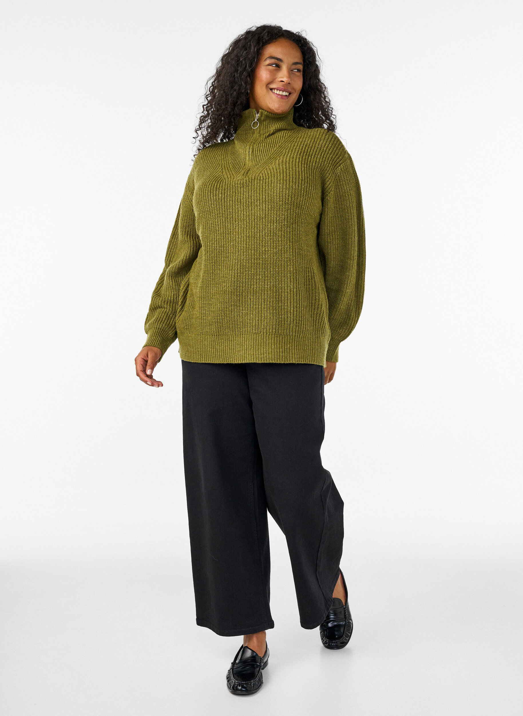 ZizziStrickpullover mit hohem Kragen und Rei&szlig;verschluss, Gr&uuml;n, Model image number 1