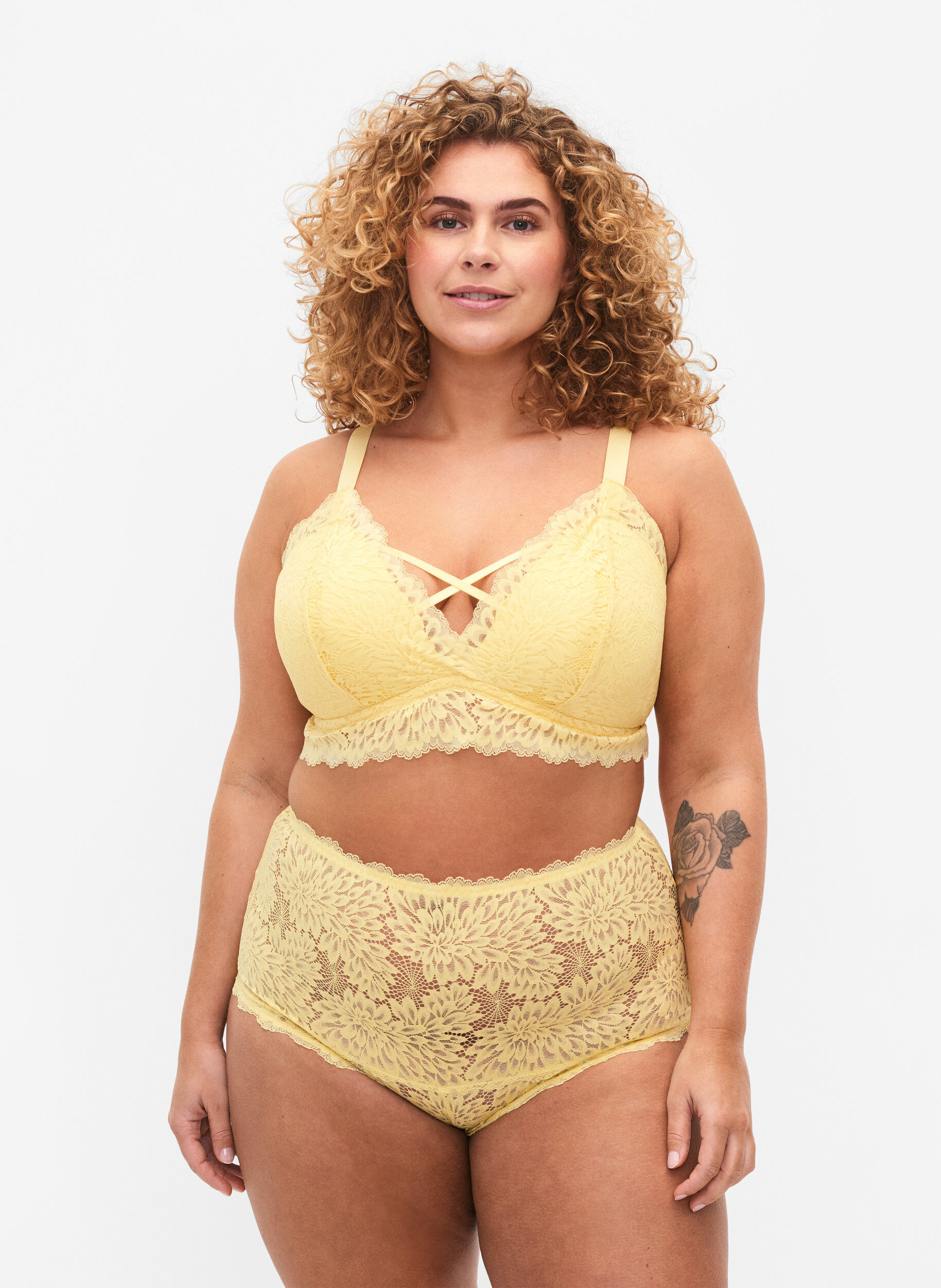 Zizzi Hipster mit Spitze und hoher Taille, Pale Banana ASS, Model image number 0