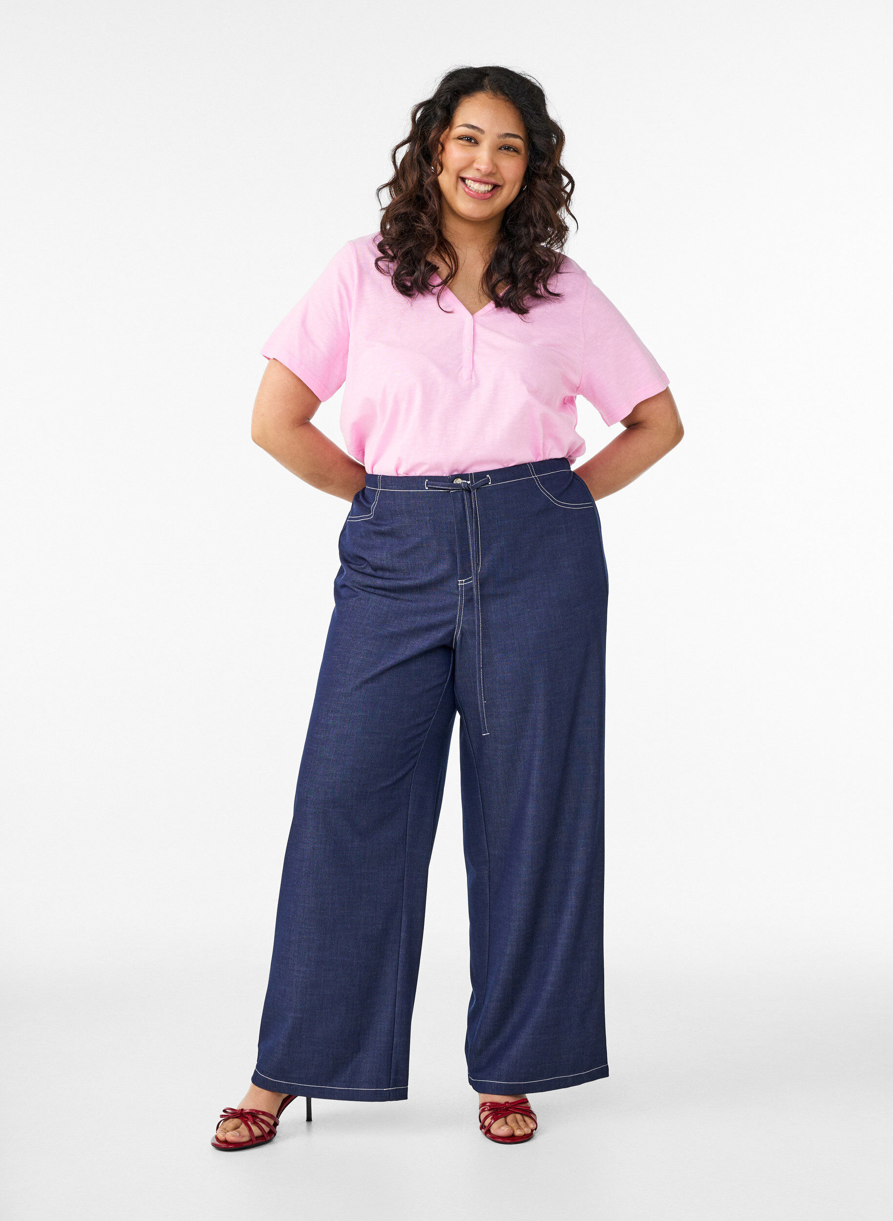 Zizzi T-Shirt mit Knopfleiste, Pink, Model image number 1