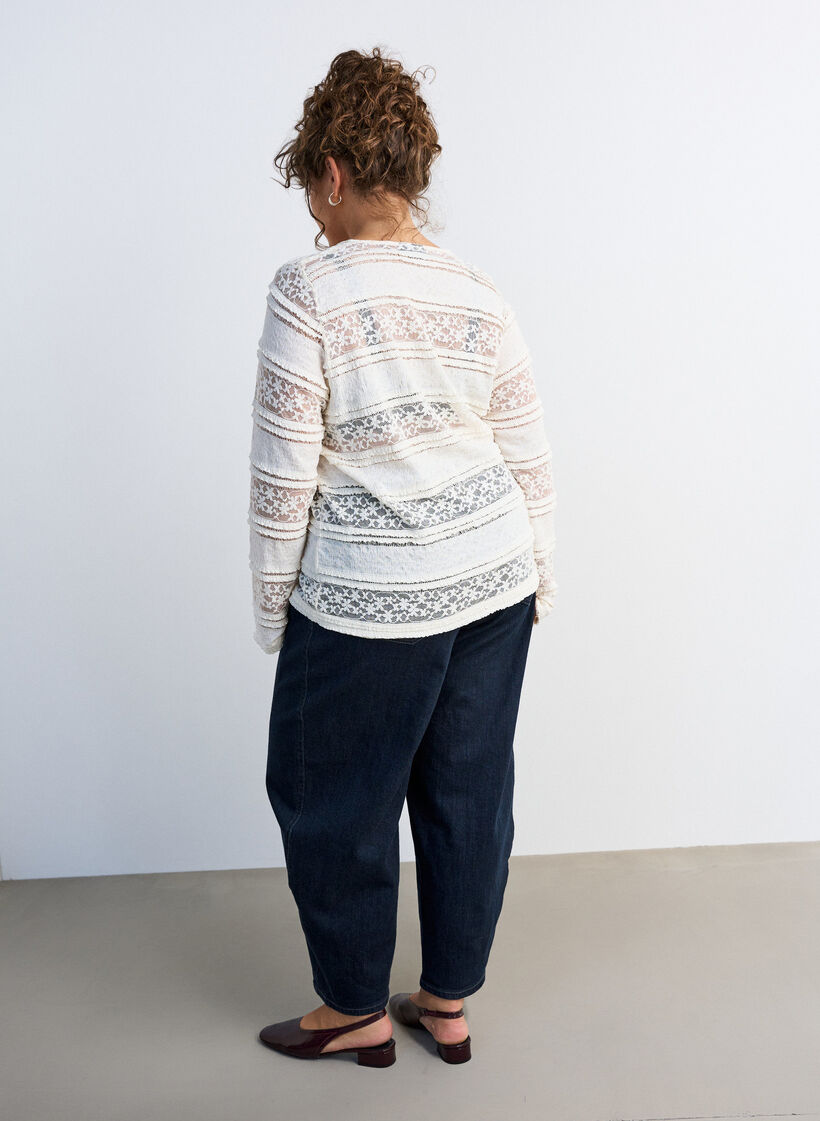 Bluse aus Spitze mit langen &Auml;rmeln, Vanille, Model image number 2