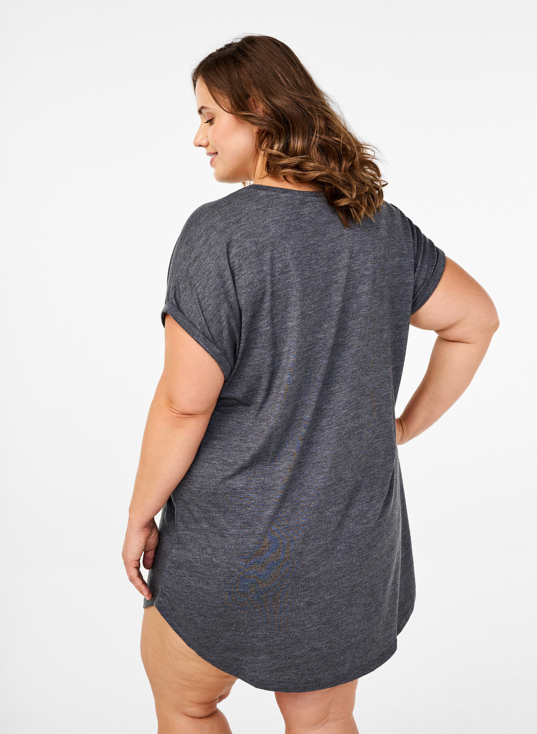 Zizzi Kurz&auml;rmliges Nachthemd mit Textdruck, , Model image number 2